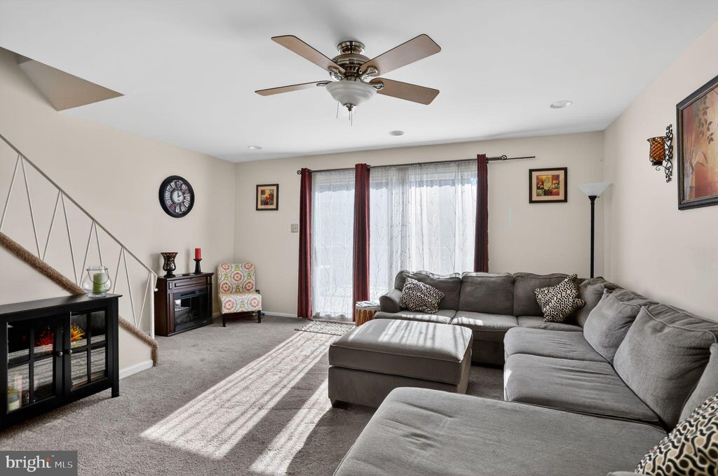 Photo of 816 Susquehanna Road, PHILADELPHIA, PA 19111 (MLS # PAPH2584226)