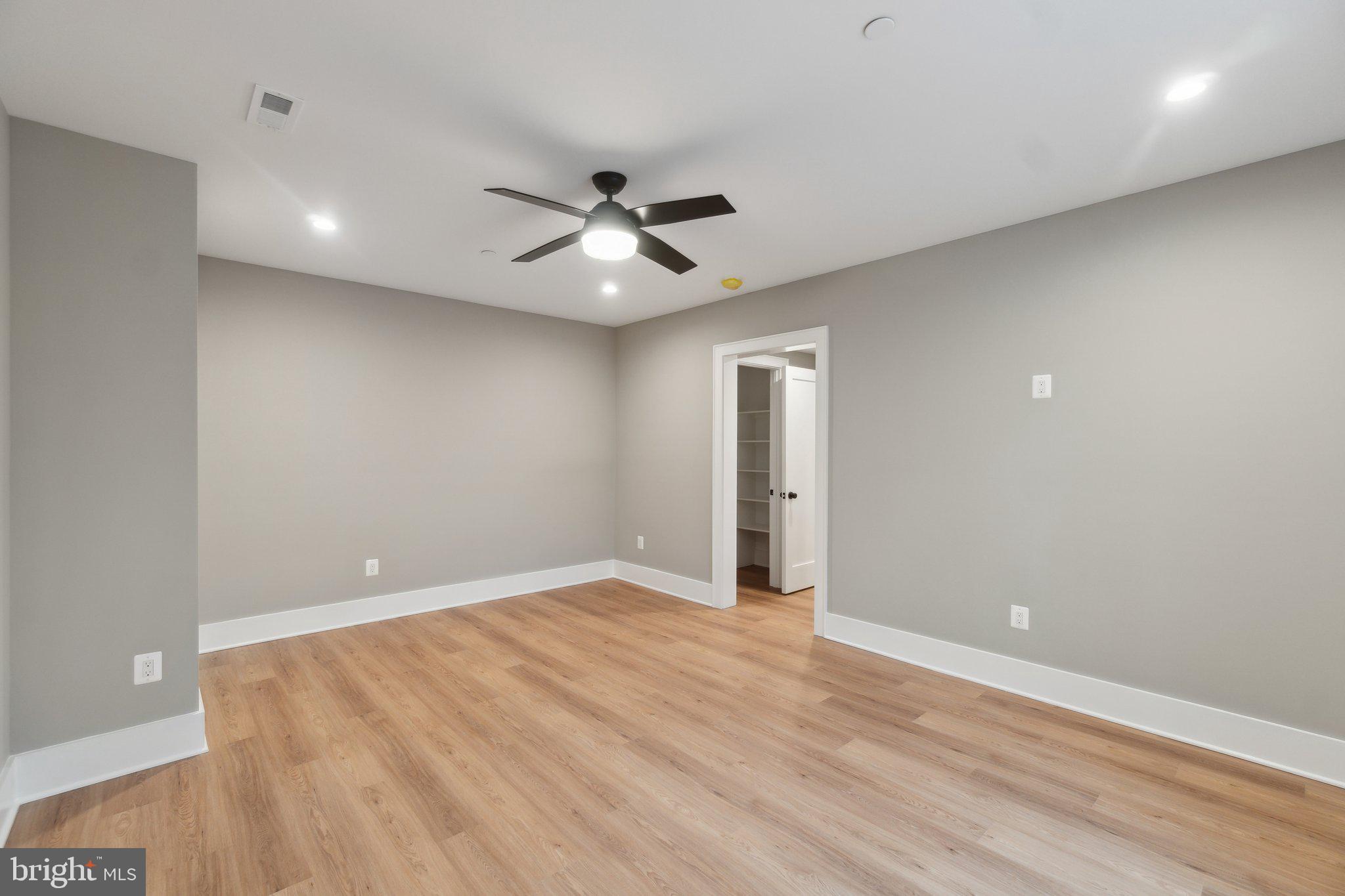 POTOMAC RANCH - Residential