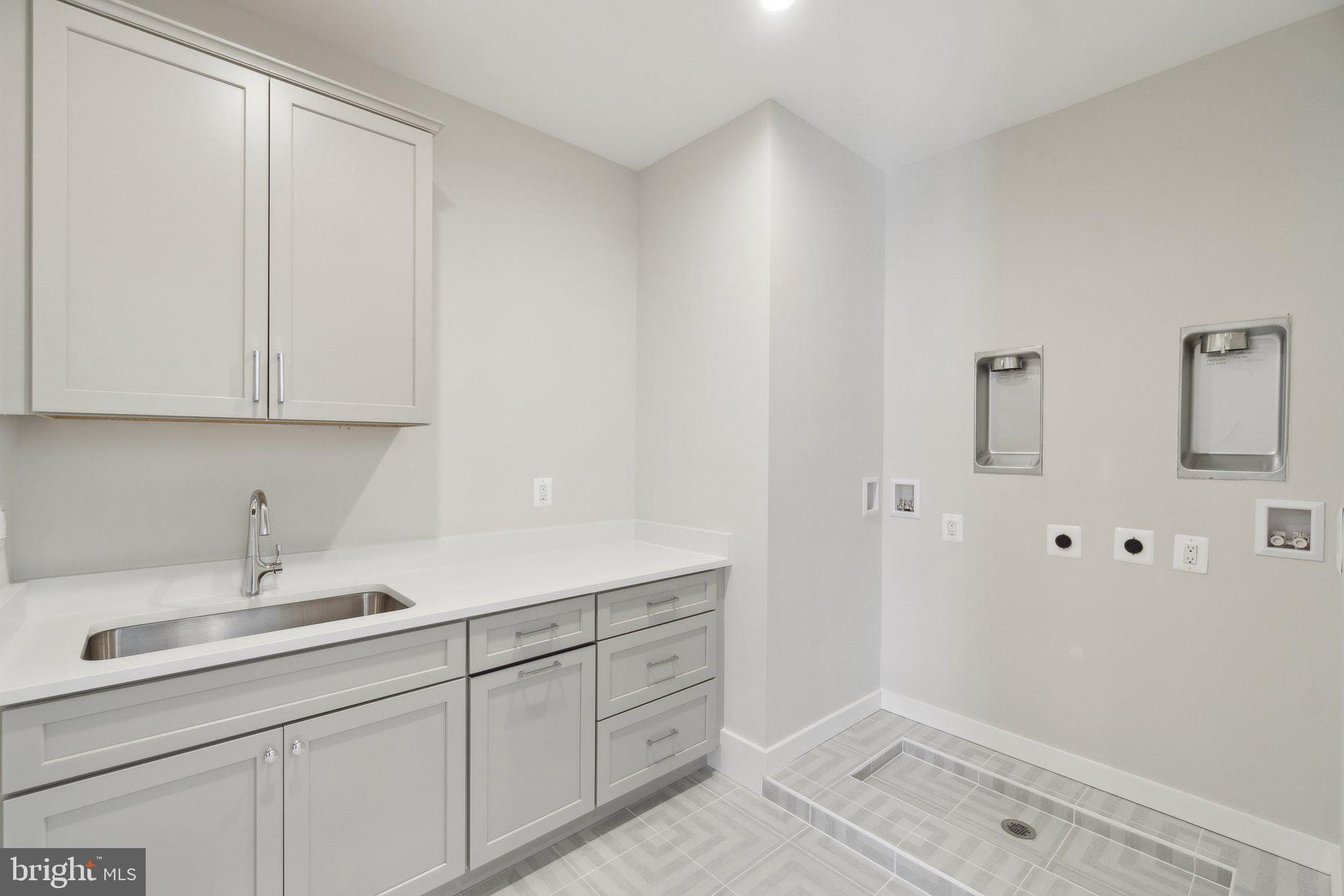 POTOMAC RANCH - Residential