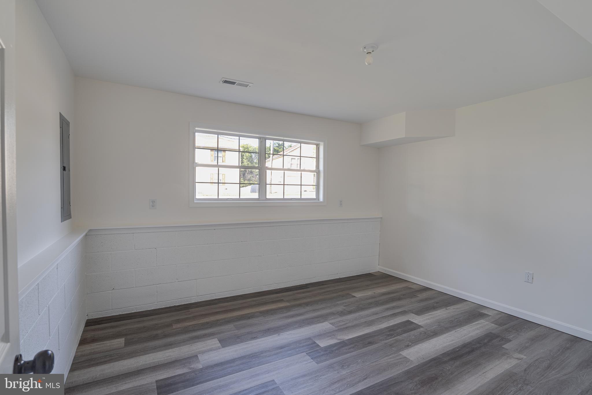 FAIRGROUND HEIGHTS - Residential