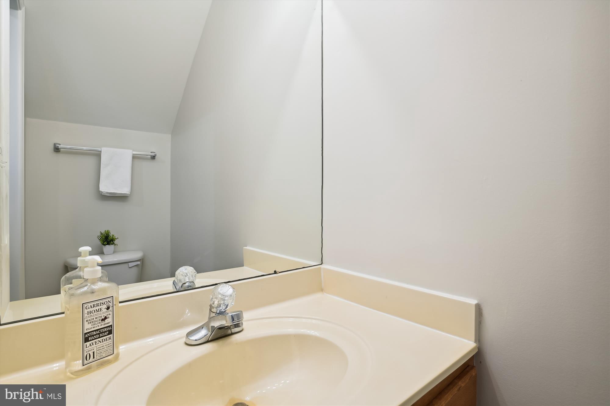 CEDAR GROVE AT CROFTON - Residential