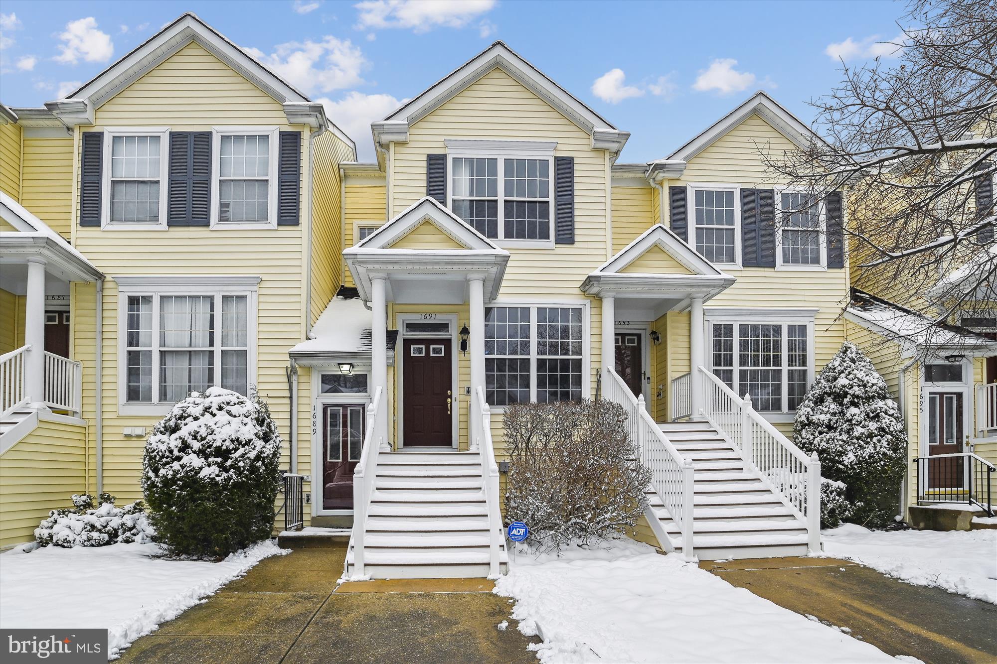 CEDAR GROVE AT CROFTON - Residential