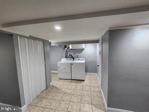 WINSTON GOVANS - Residential Lease