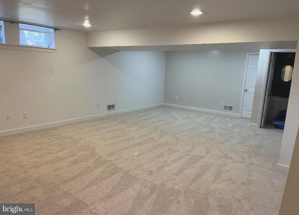 WILLOW BROOK - Residential