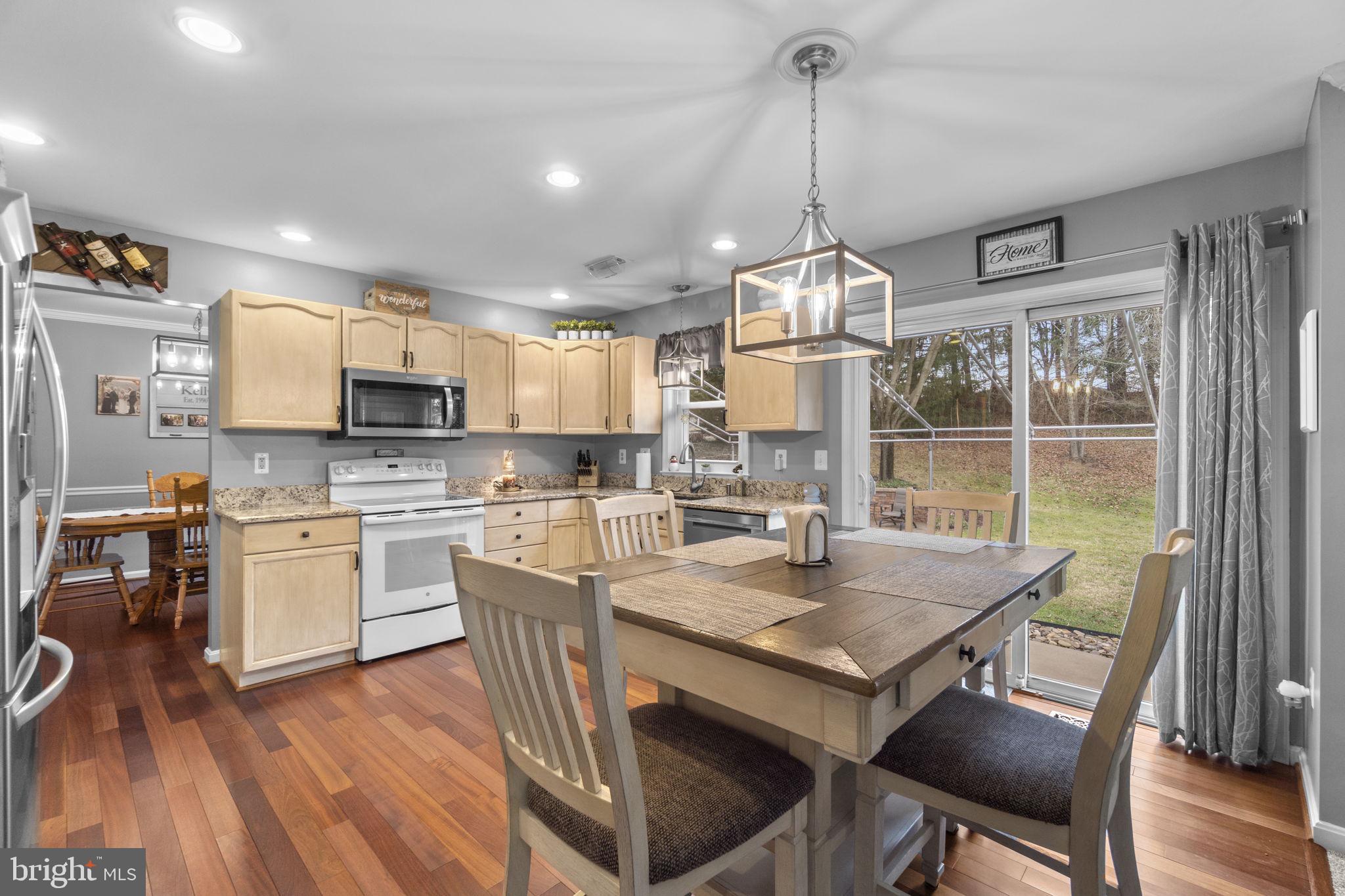 WILLOW BROOK - Residential