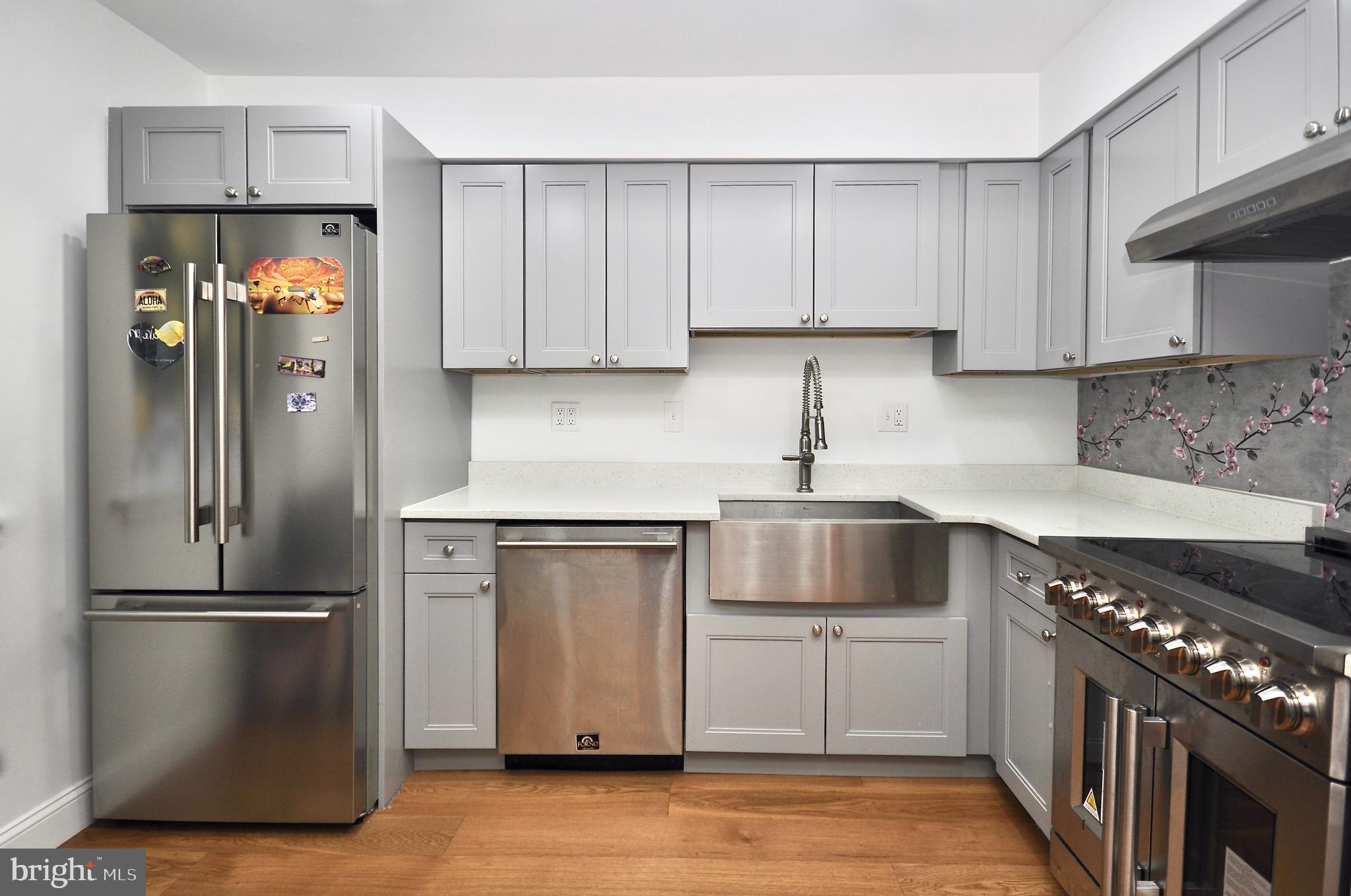 GYPSY LANE CONDOS - Residential