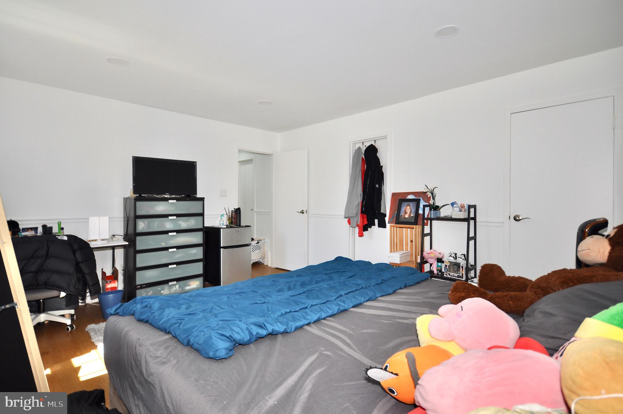 GYPSY LANE CONDOS - Residential