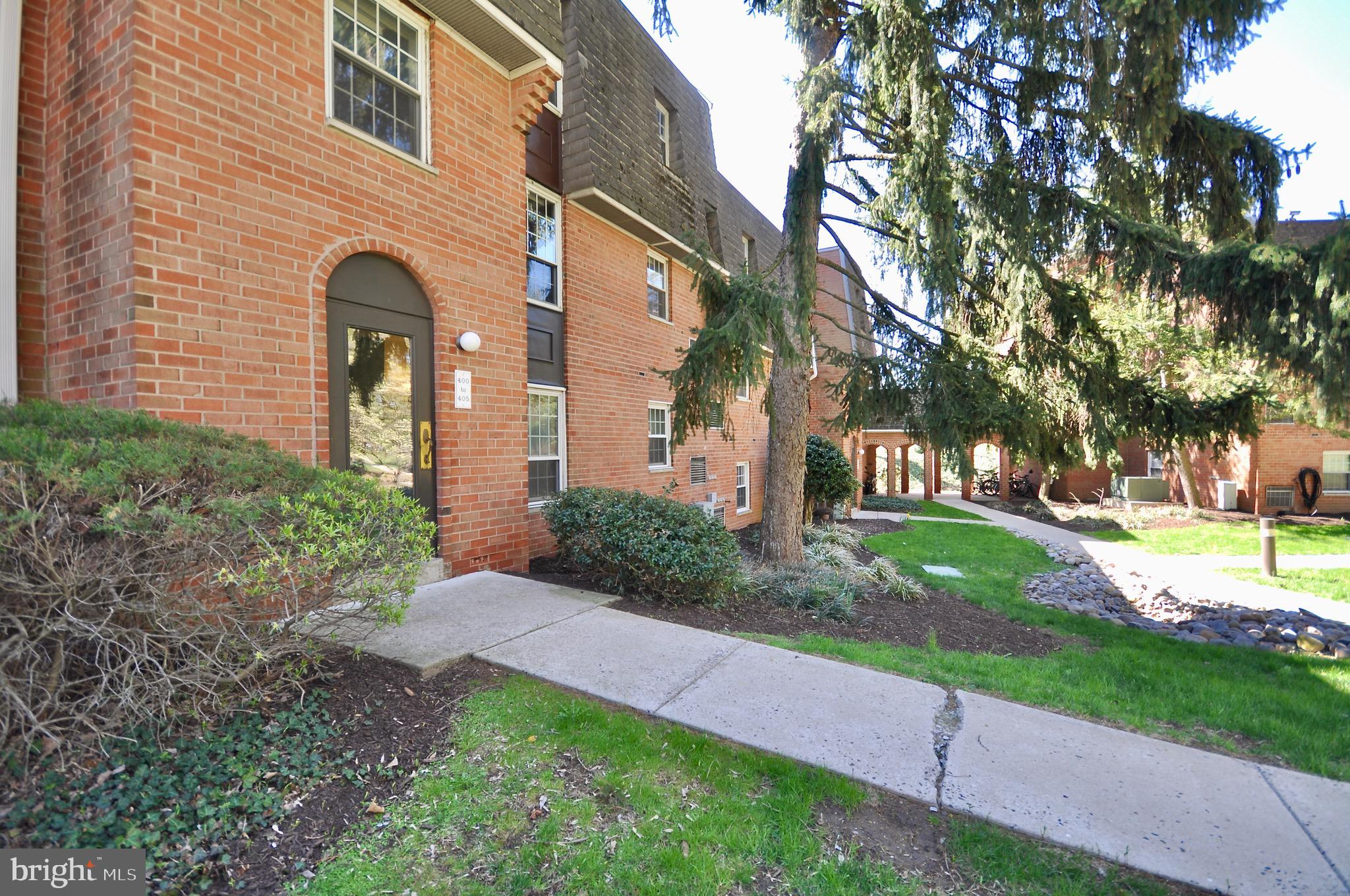 GYPSY LANE CONDOS - Residential