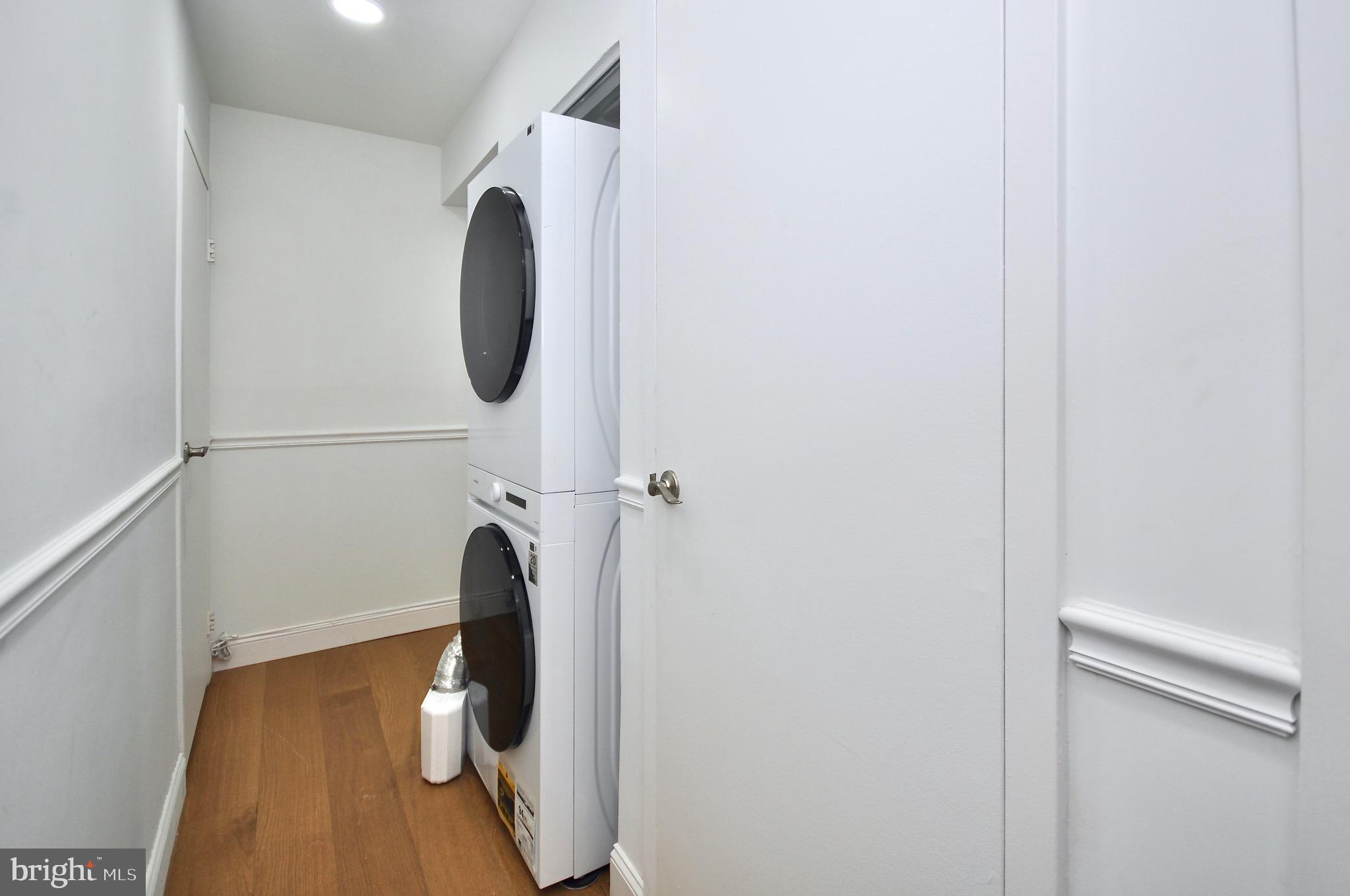 GYPSY LANE CONDOS - Residential