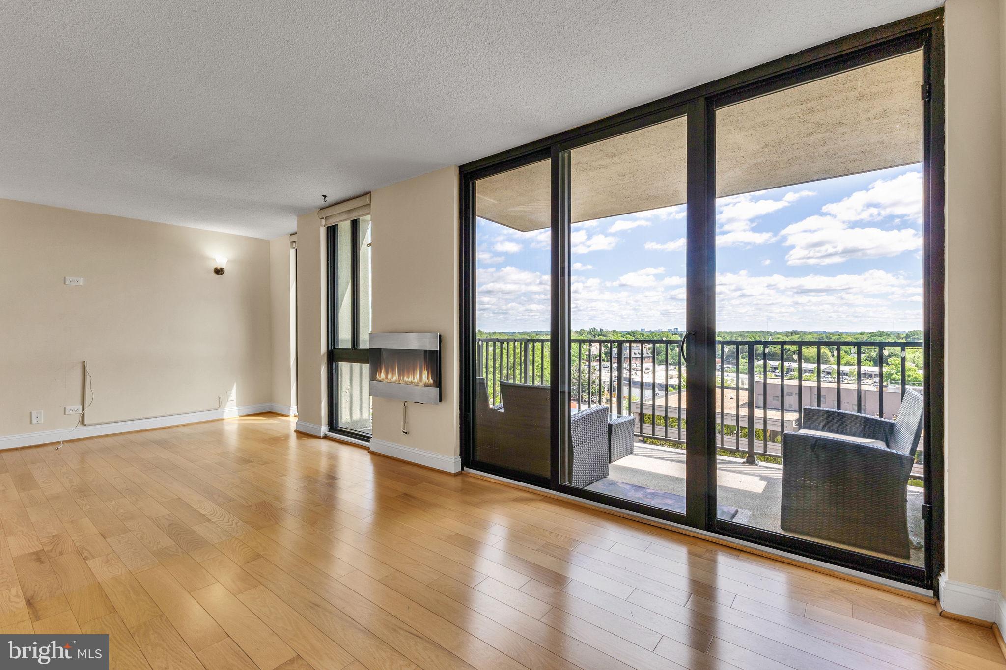 MCLEAN HOUSE NORTH - Residential Lease