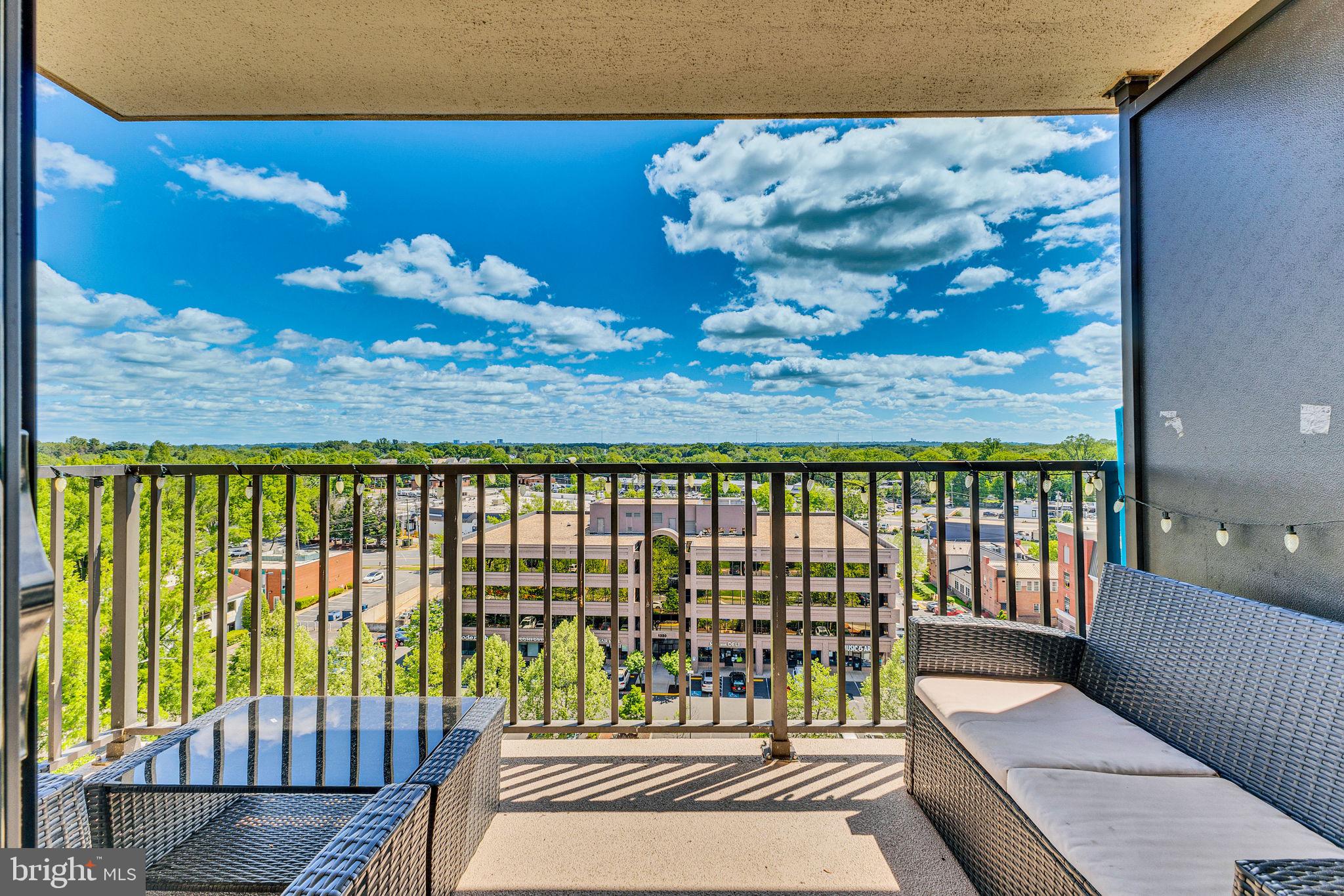 MCLEAN HOUSE NORTH - Residential Lease