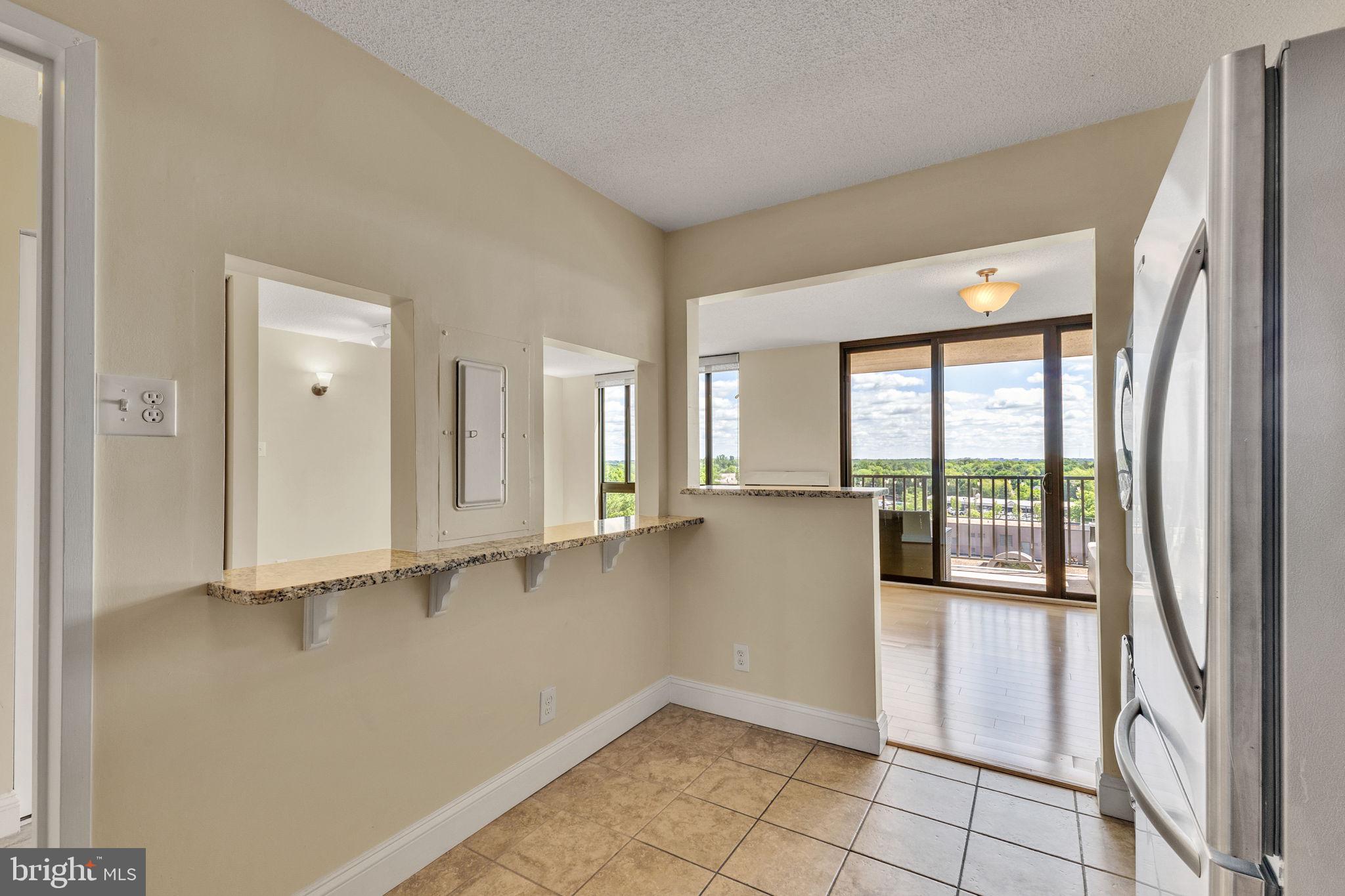 MCLEAN HOUSE NORTH - Residential Lease