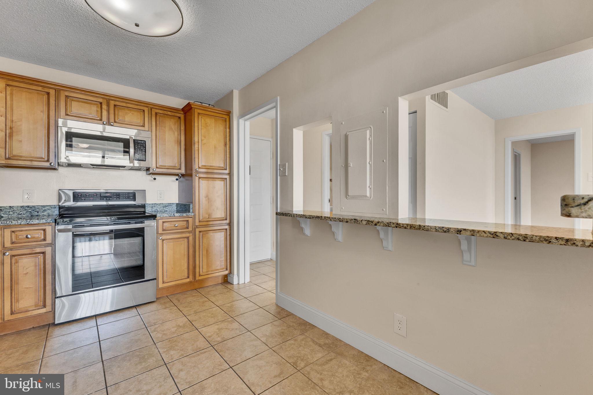 MCLEAN HOUSE NORTH - Residential Lease