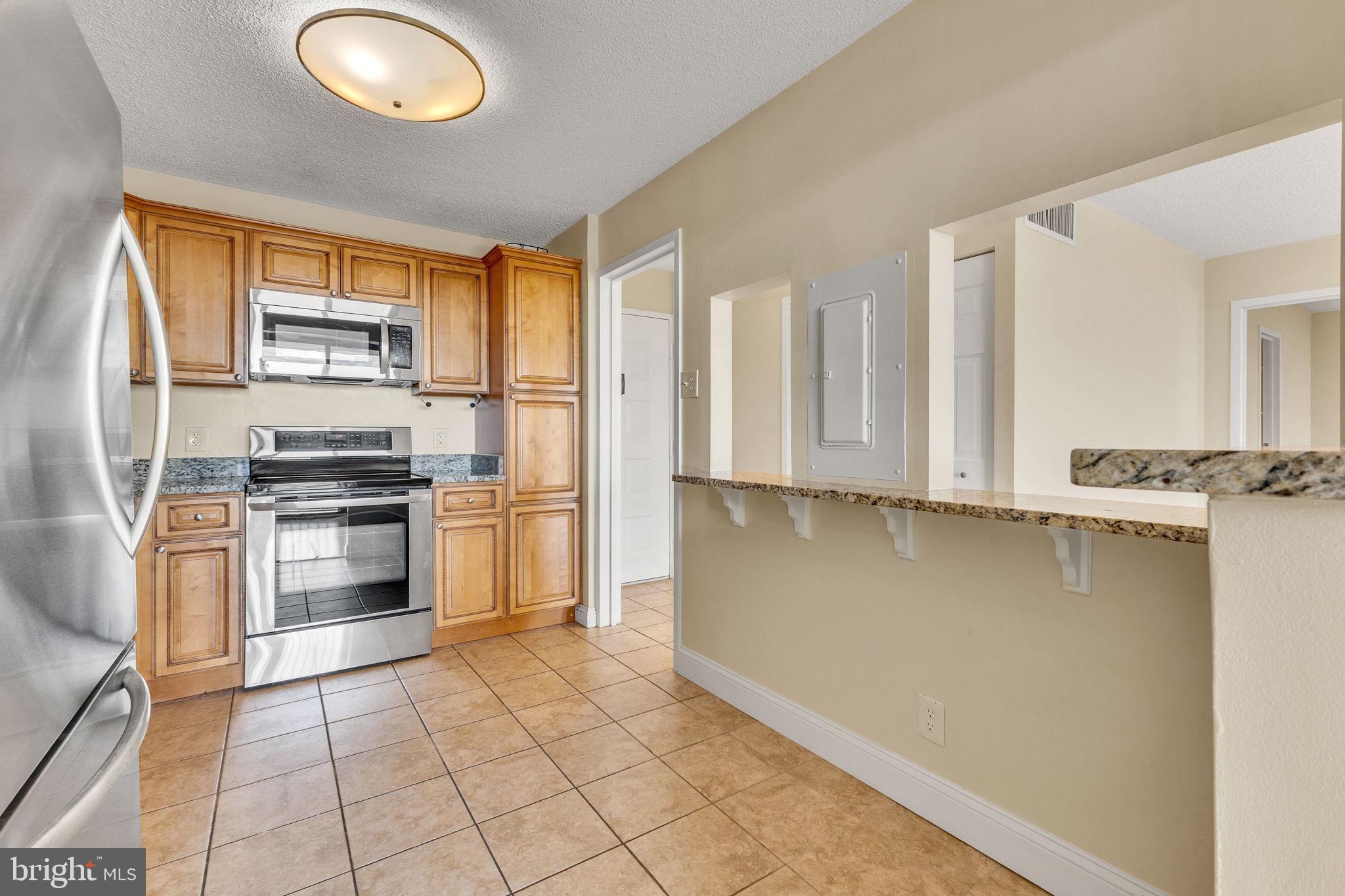 MCLEAN HOUSE NORTH - Residential Lease