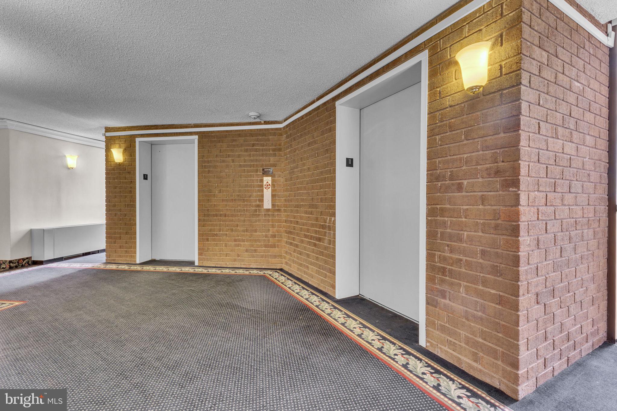 MCLEAN HOUSE NORTH - Residential Lease