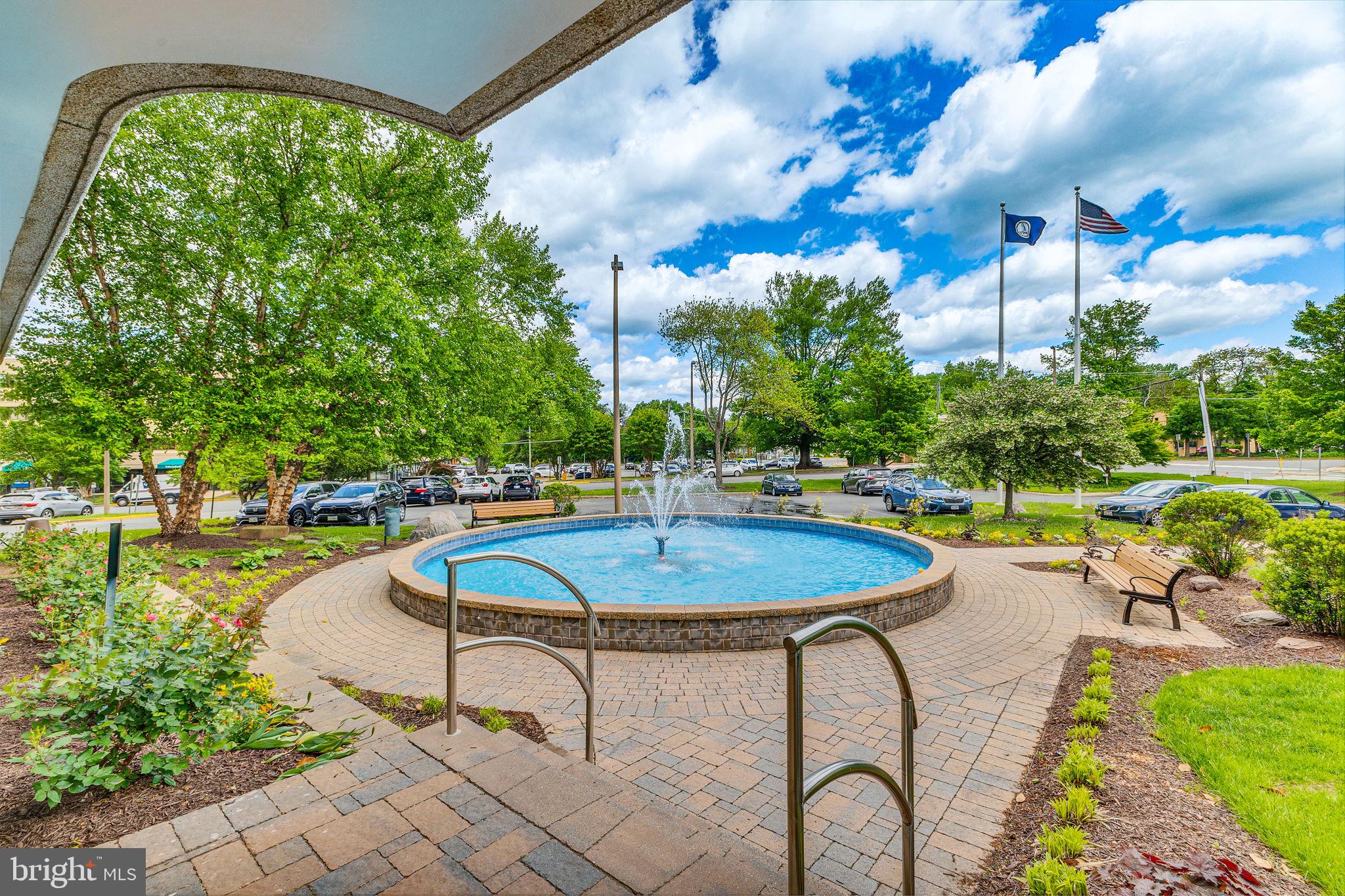 MCLEAN HOUSE NORTH - Residential Lease