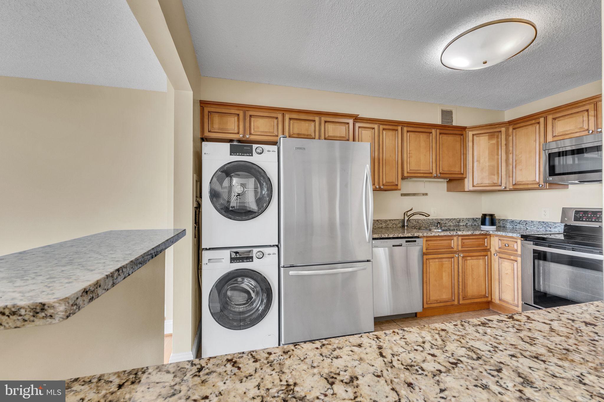 MCLEAN HOUSE NORTH - Residential Lease