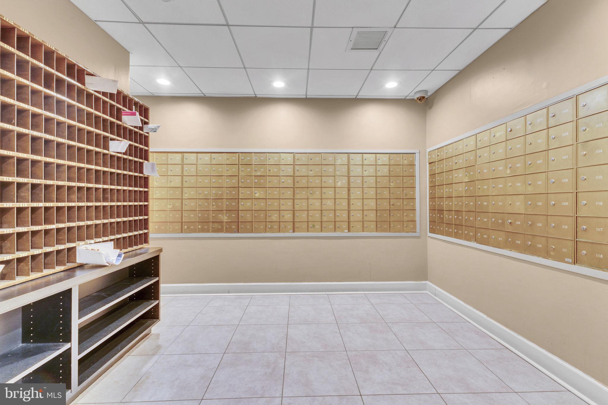 MCLEAN HOUSE NORTH - Residential Lease