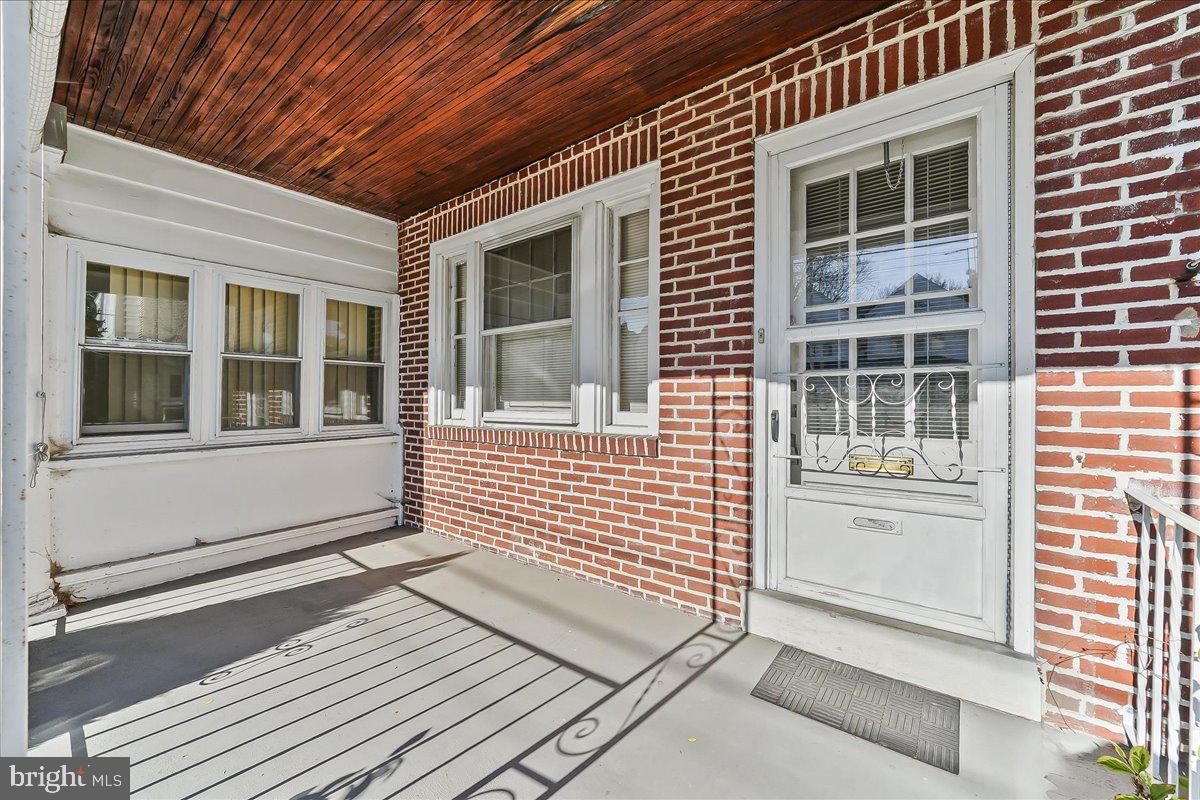 210 SUNNYSIDE AVENUE