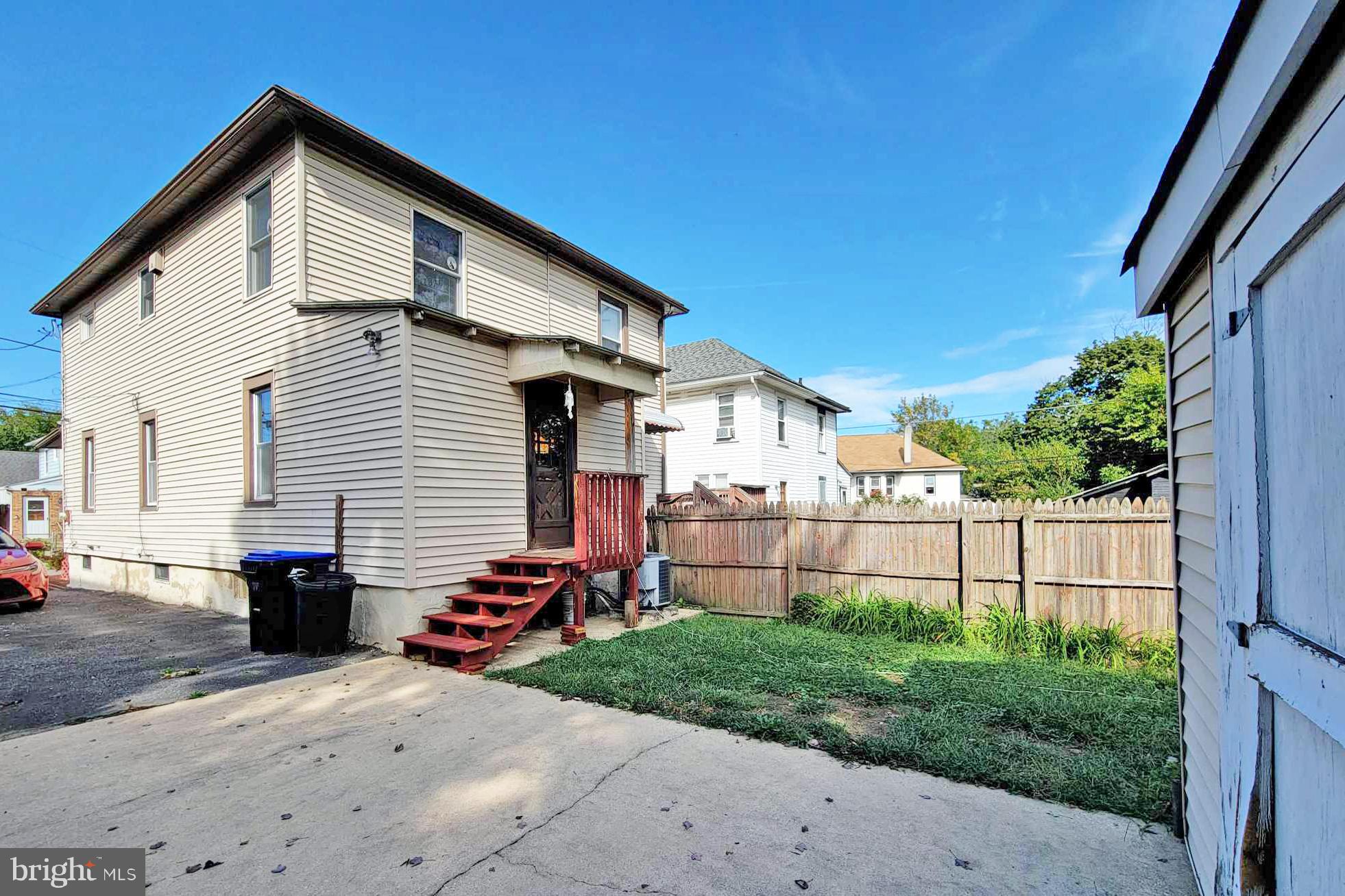 LINWOOD - Residential