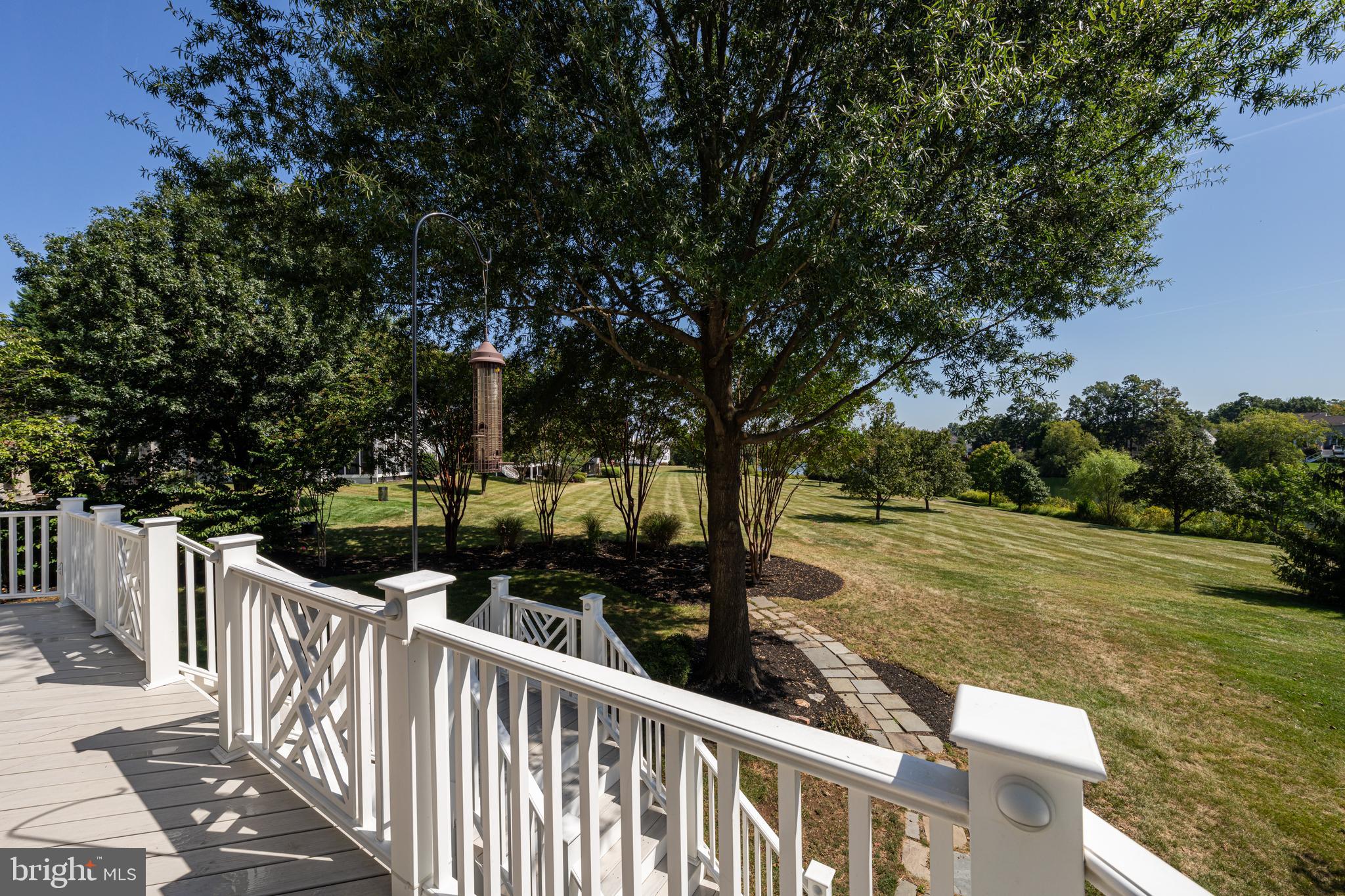 ASHBURN VILLAGE - Residential