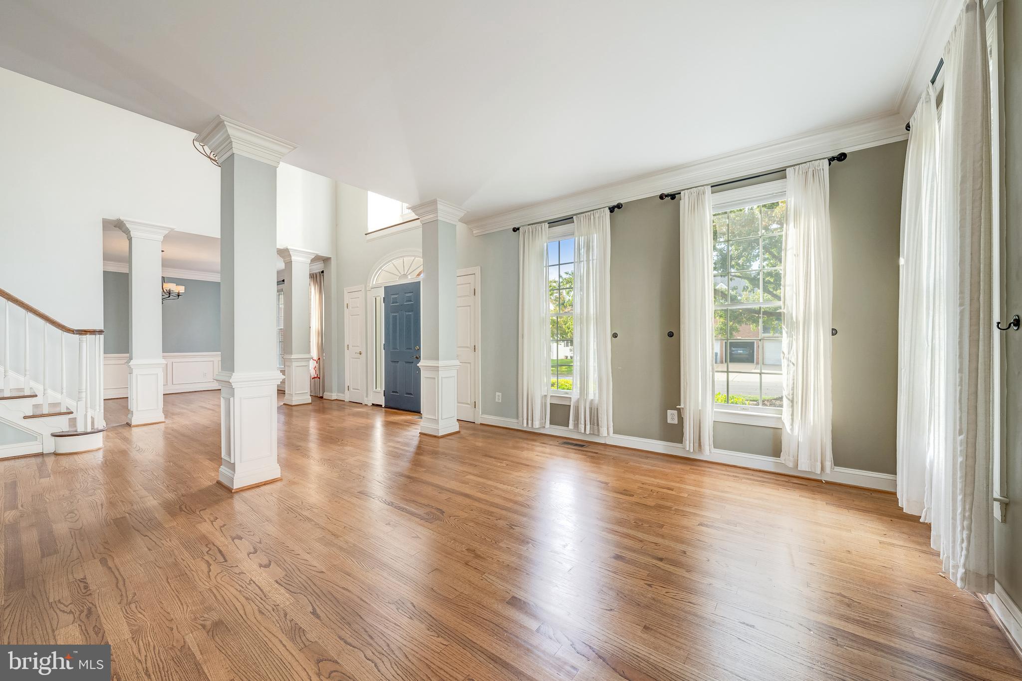 ASHBURN VILLAGE - Residential