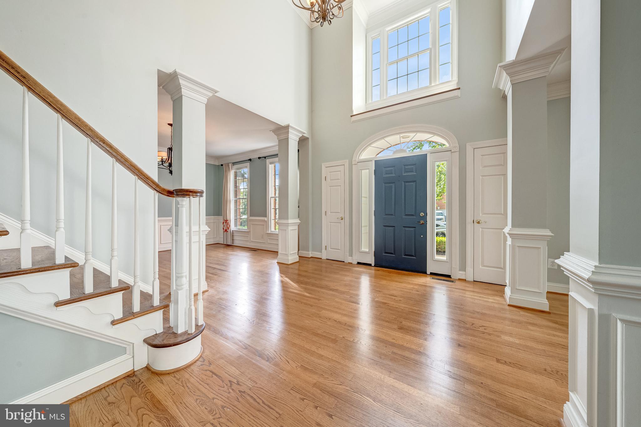 ASHBURN VILLAGE - Residential