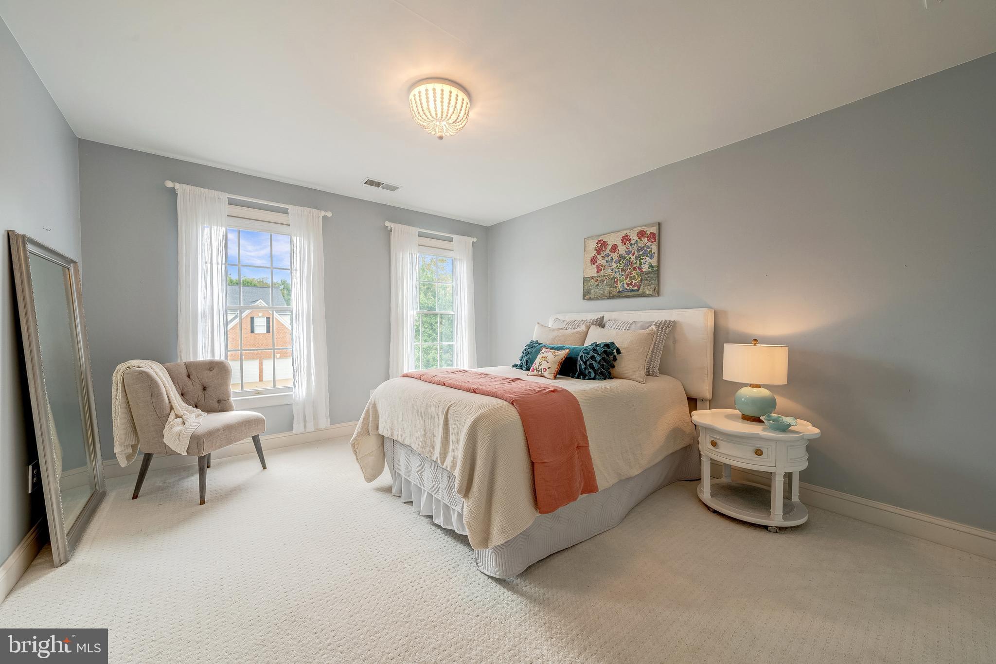 ASHBURN VILLAGE - Residential