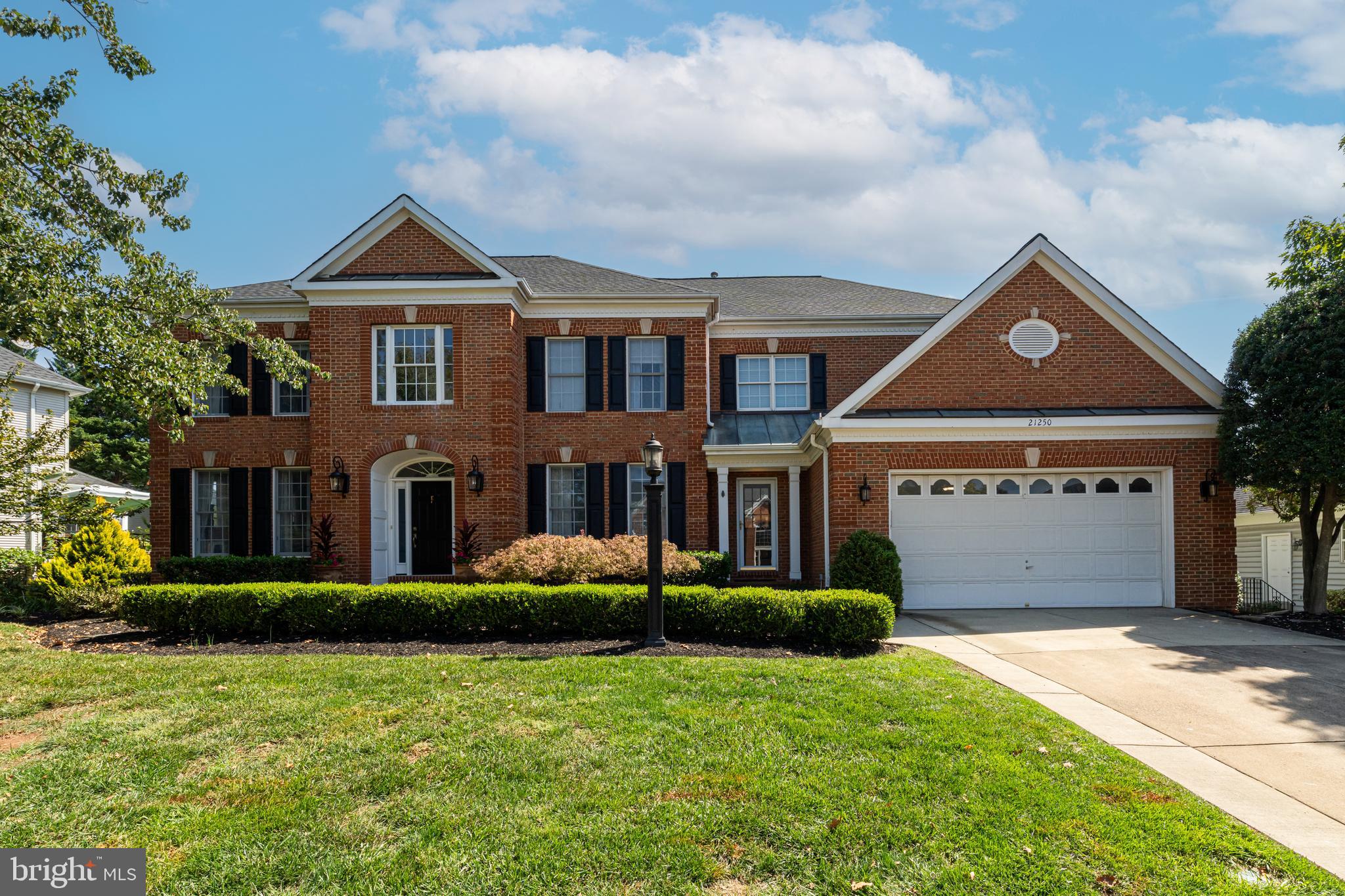 21250 DUBOIS COURT