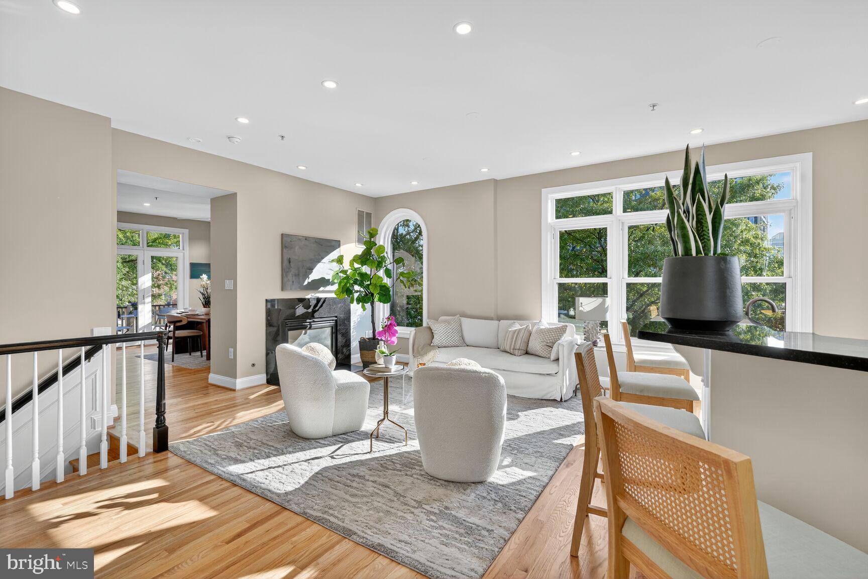 CLARENDON - Residential