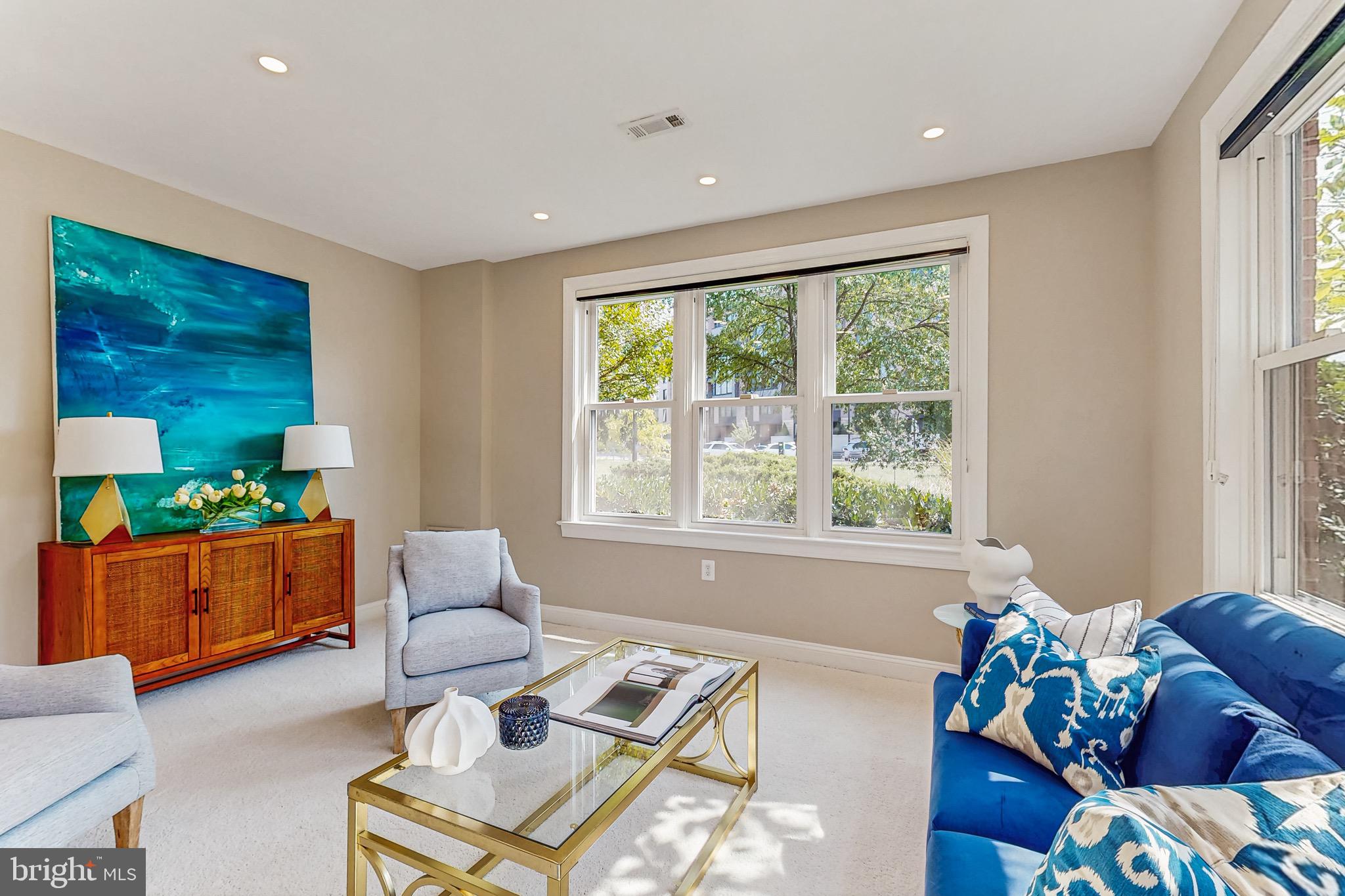 CLARENDON - Residential