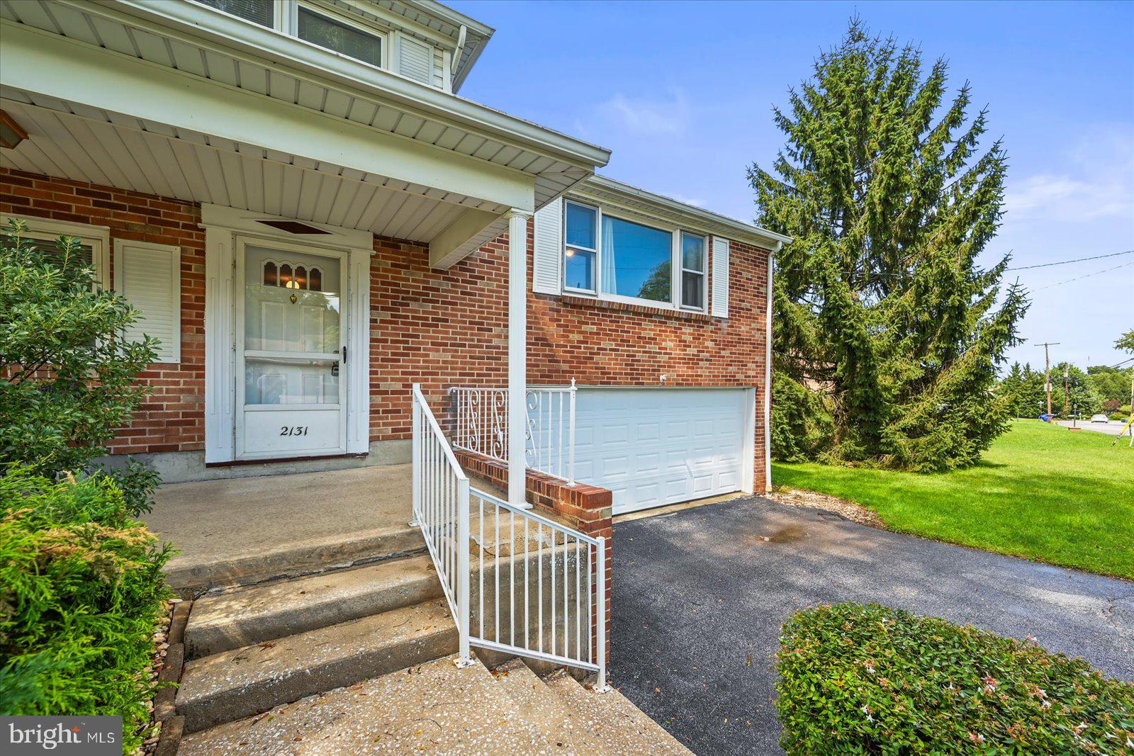 2131 ANDOVER DRIVE
