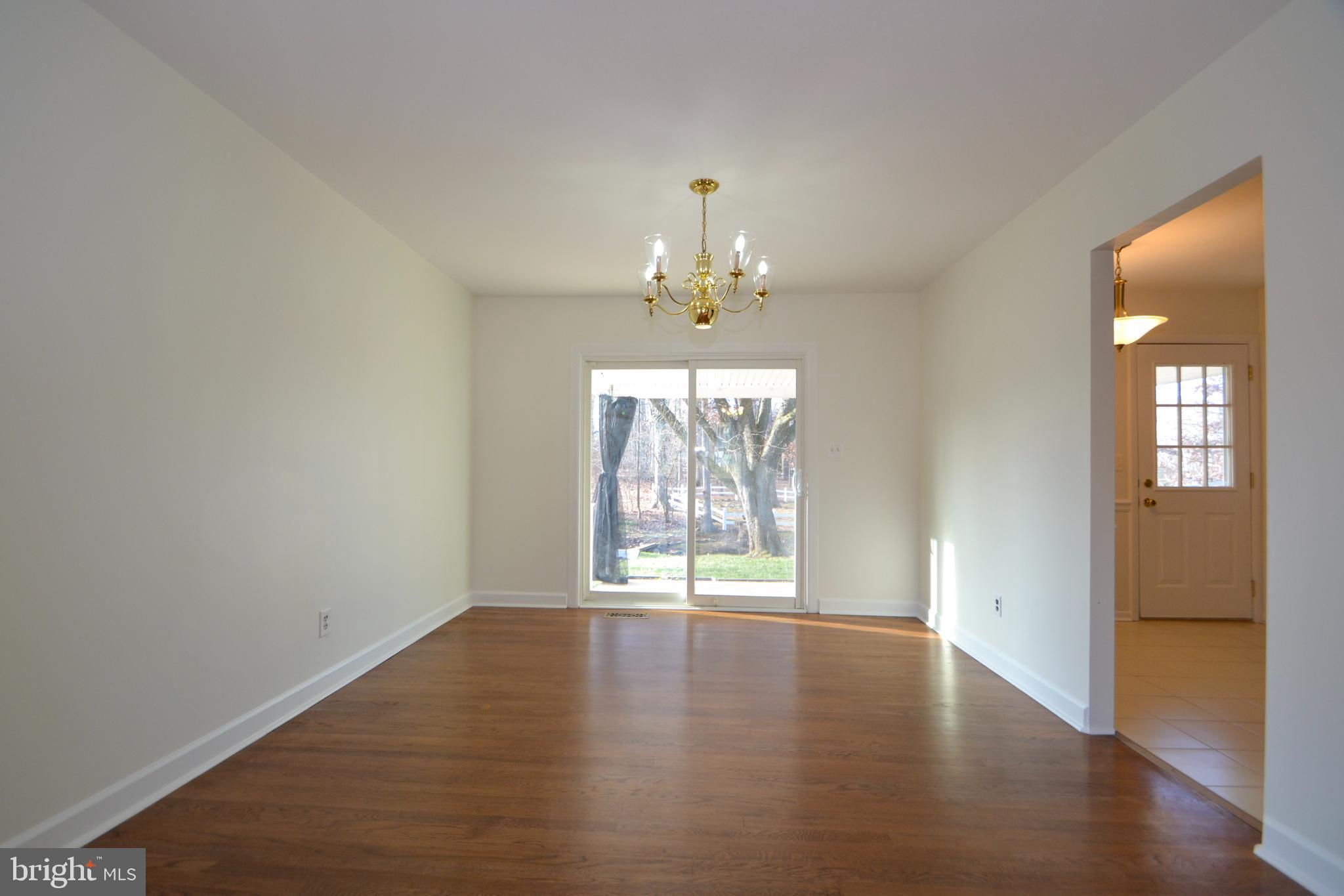 WOODBRIDGE VALLEY - Residential