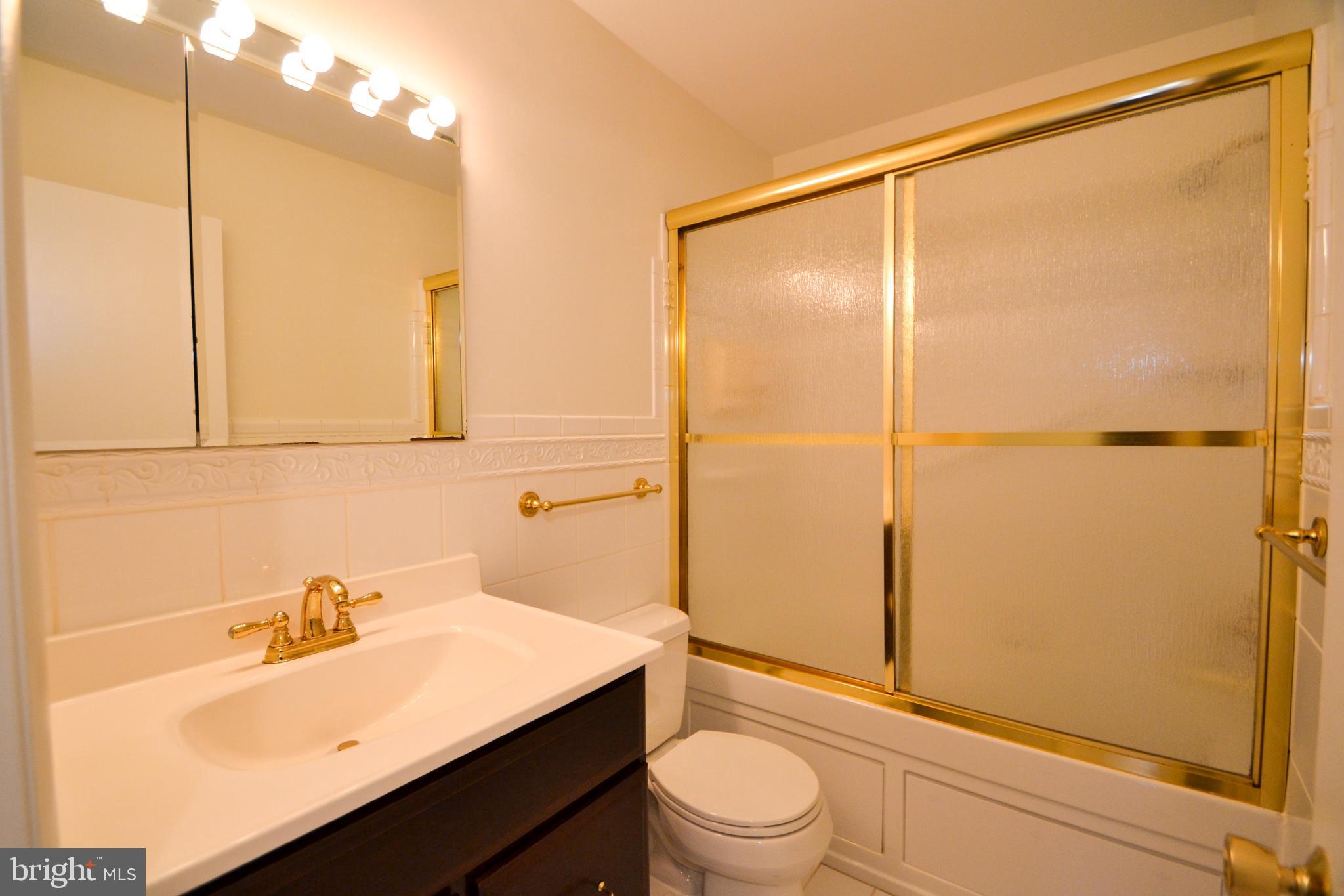 WOODBRIDGE VALLEY - Residential