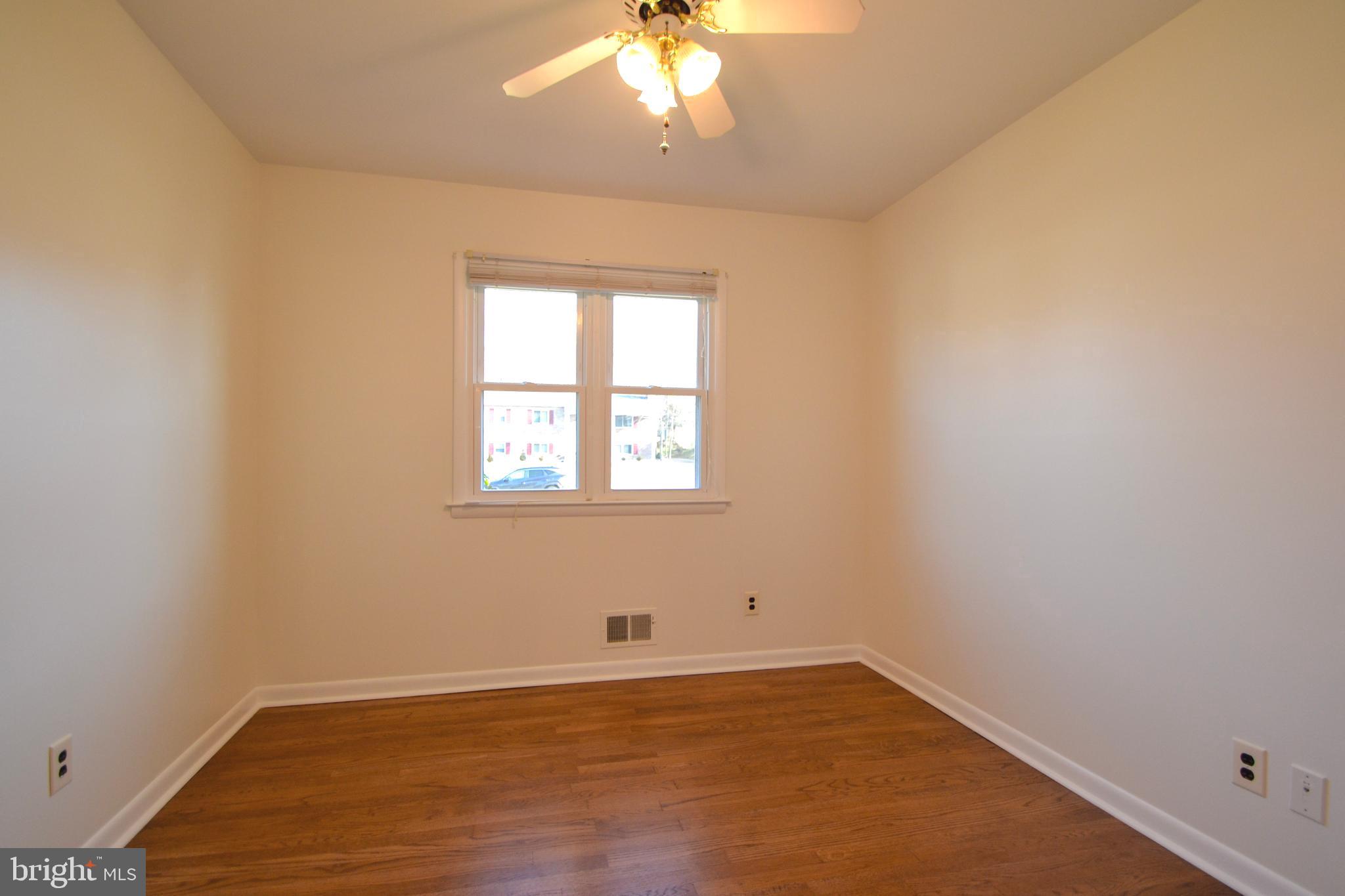 WOODBRIDGE VALLEY - Residential