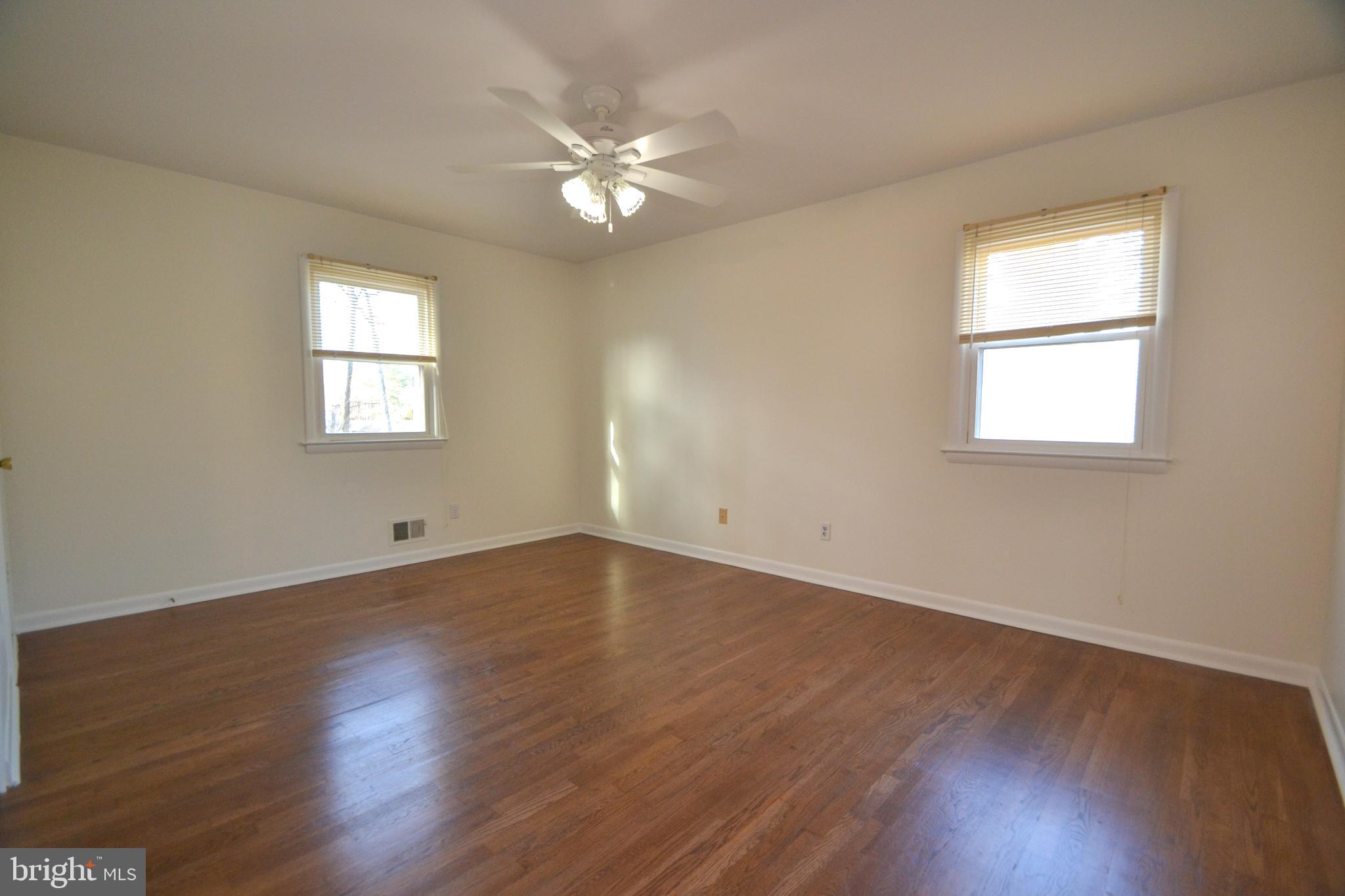 WOODBRIDGE VALLEY - Residential