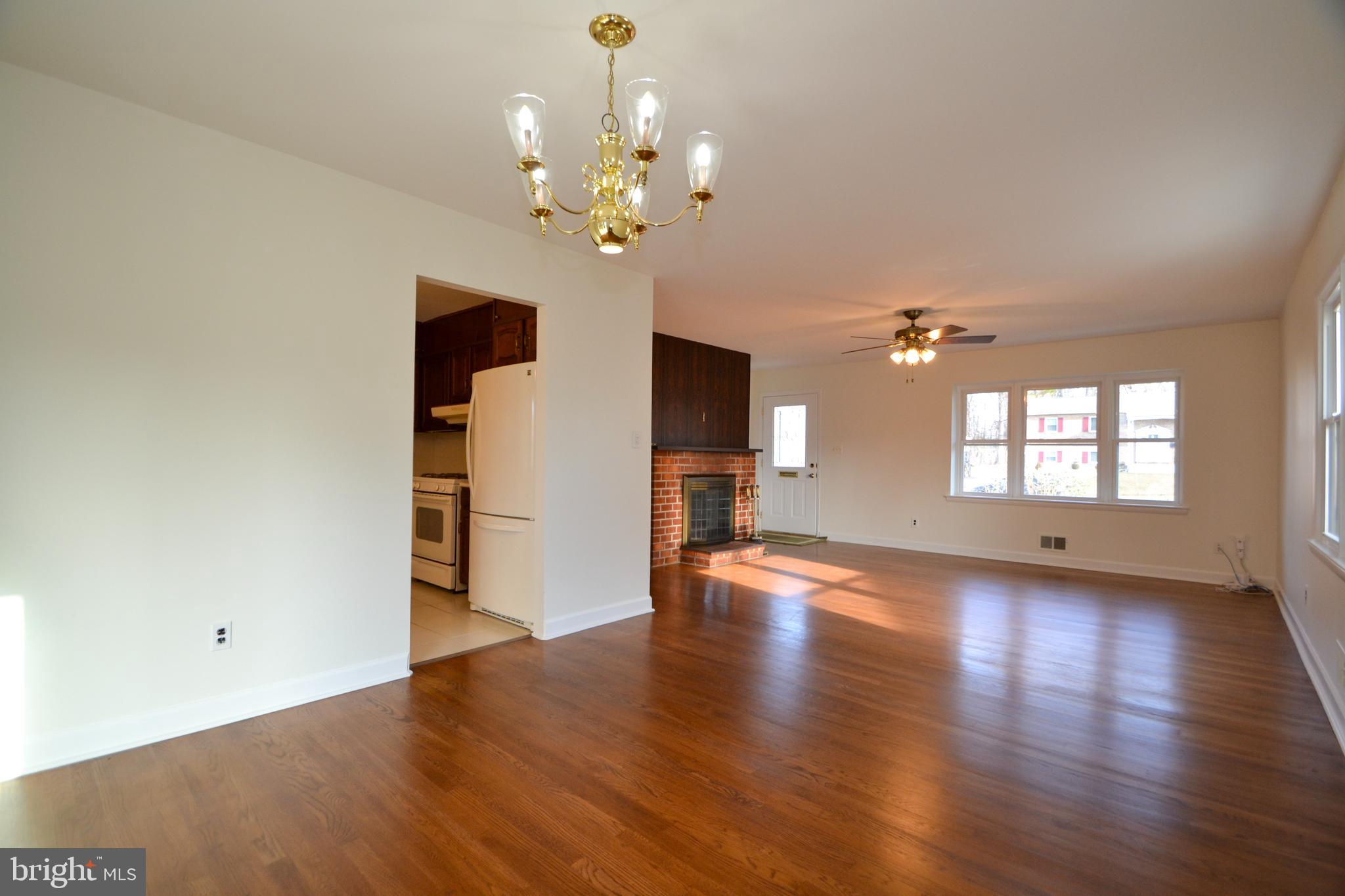 WOODBRIDGE VALLEY - Residential