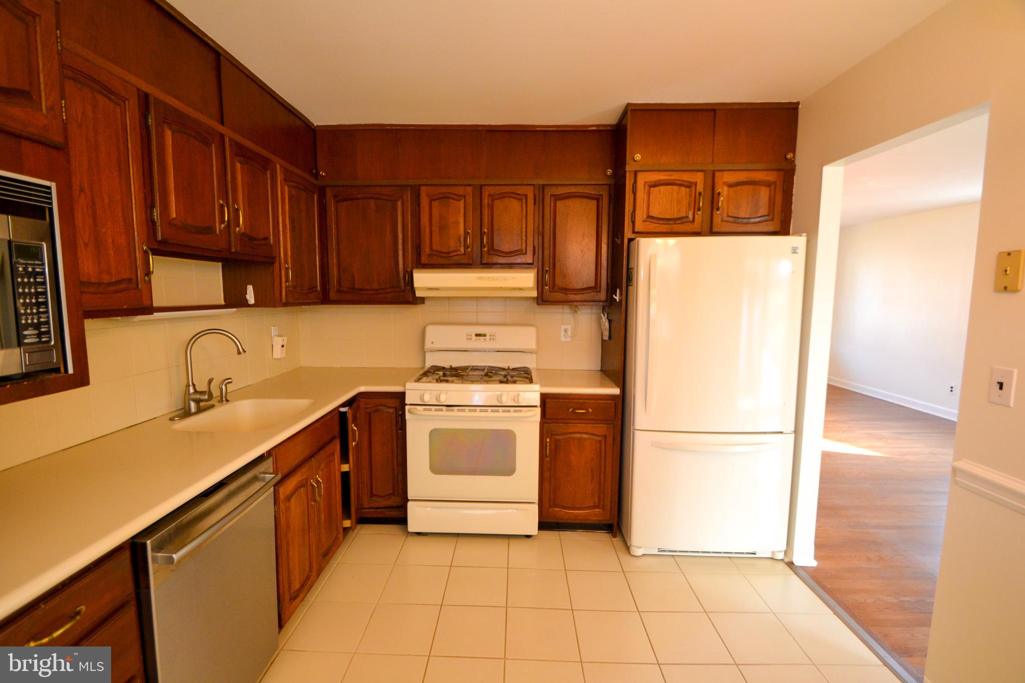 WOODBRIDGE VALLEY - Residential