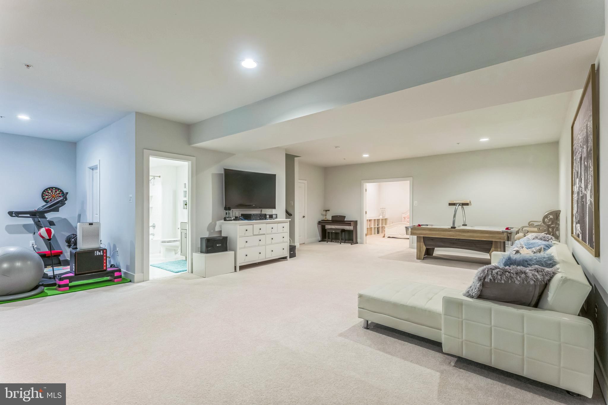 MAPLE LAWN FARMS - Residential