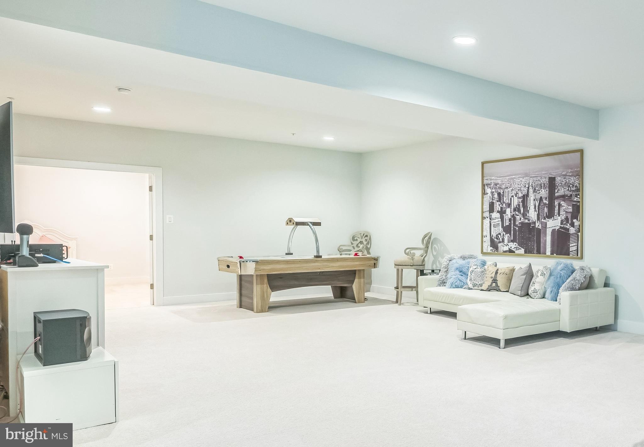 MAPLE LAWN FARMS - Residential