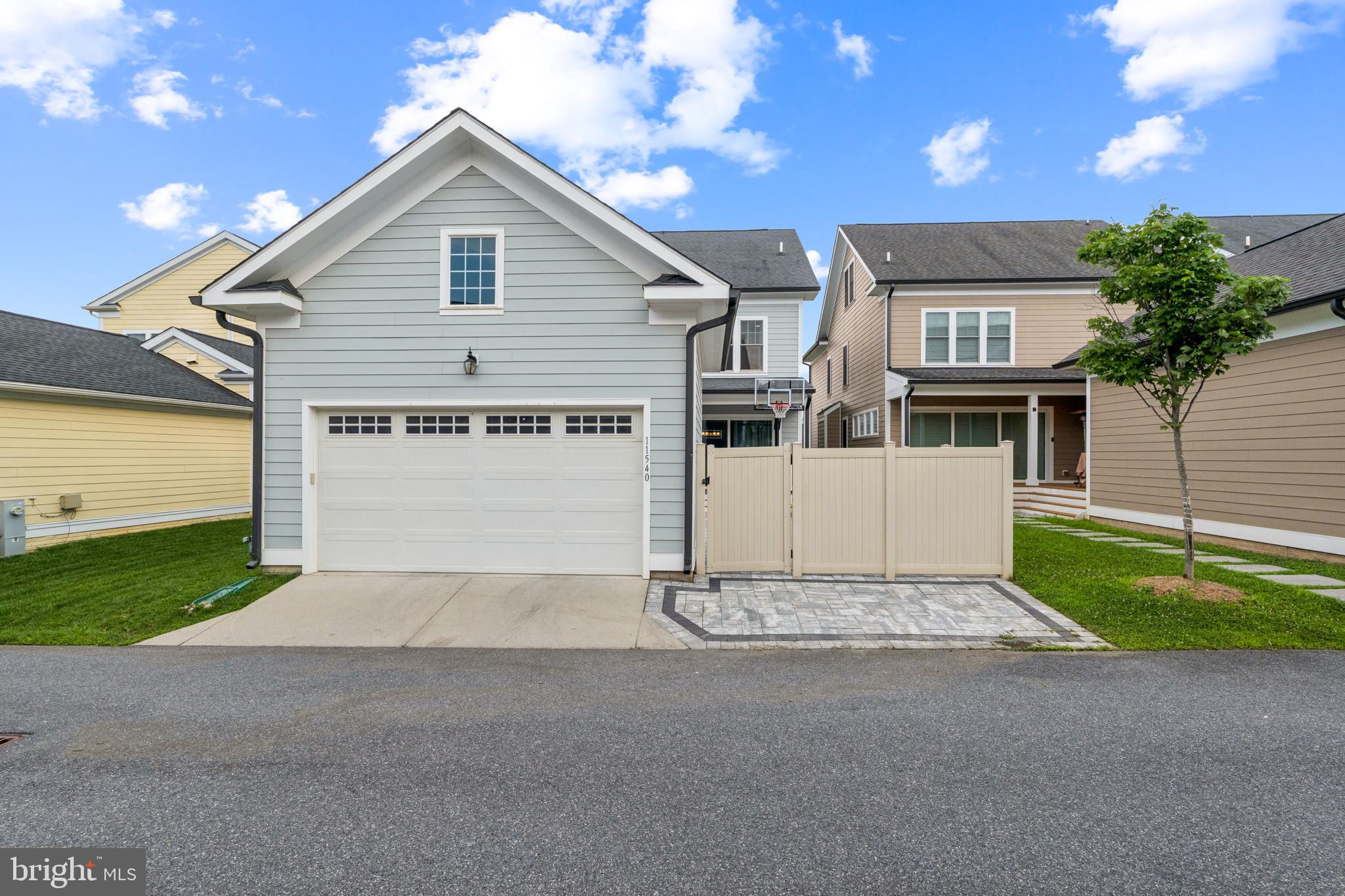 MAPLE LAWN FARMS - Residential