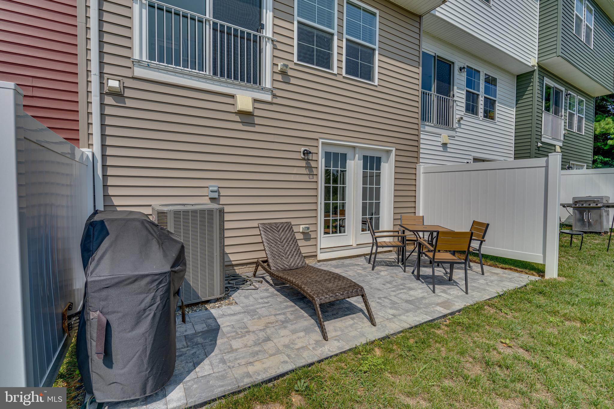 TOWNES AT TATE MANOR - Residential Lease