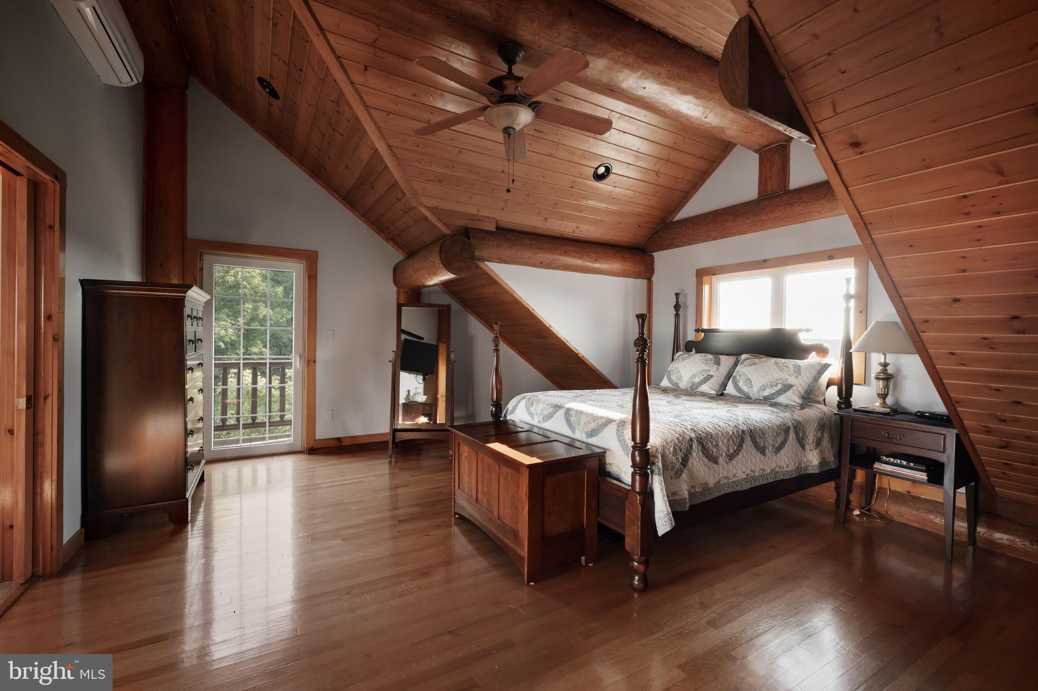 ROUND TOP ESTATES - Residential