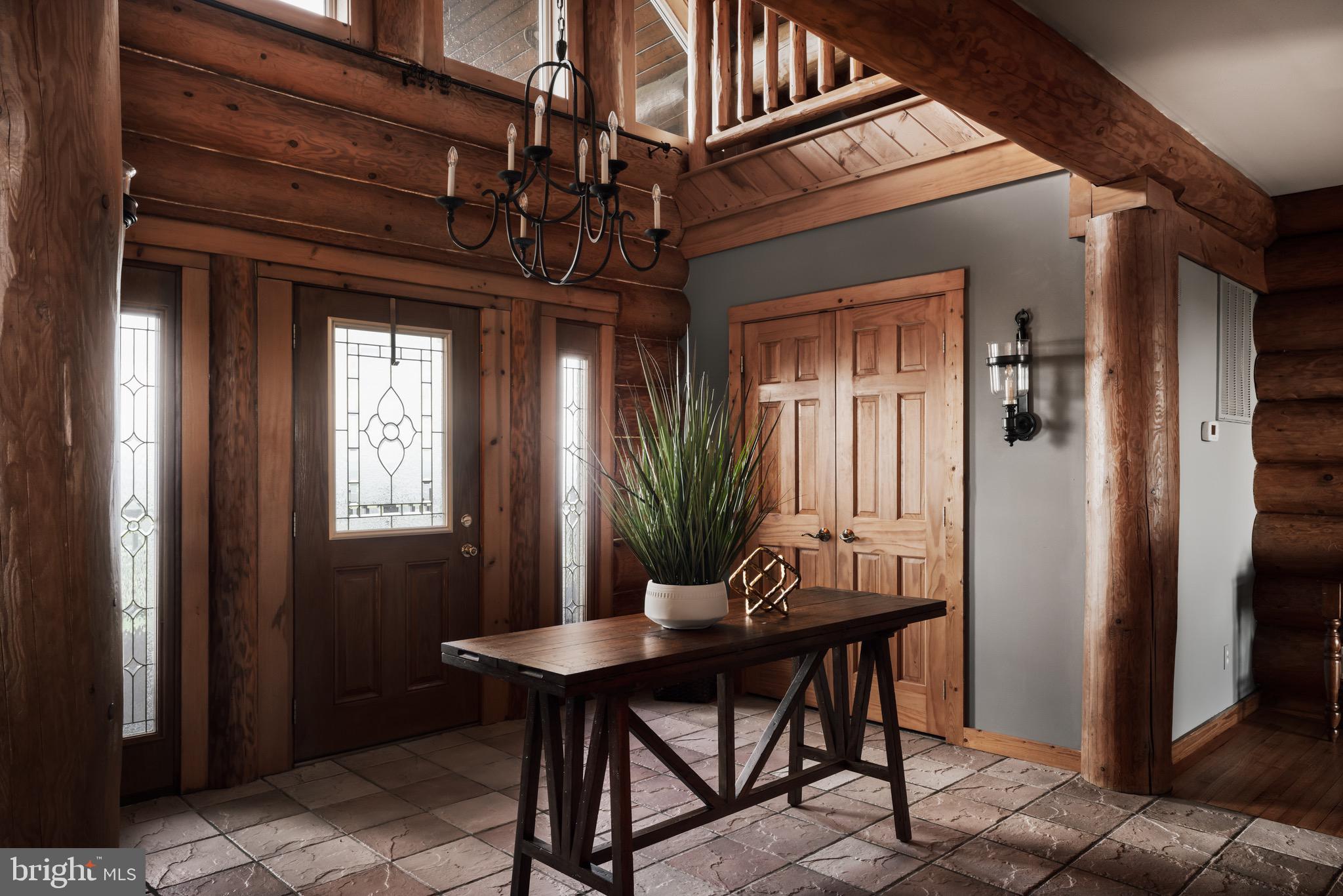 ROUND TOP ESTATES - Residential