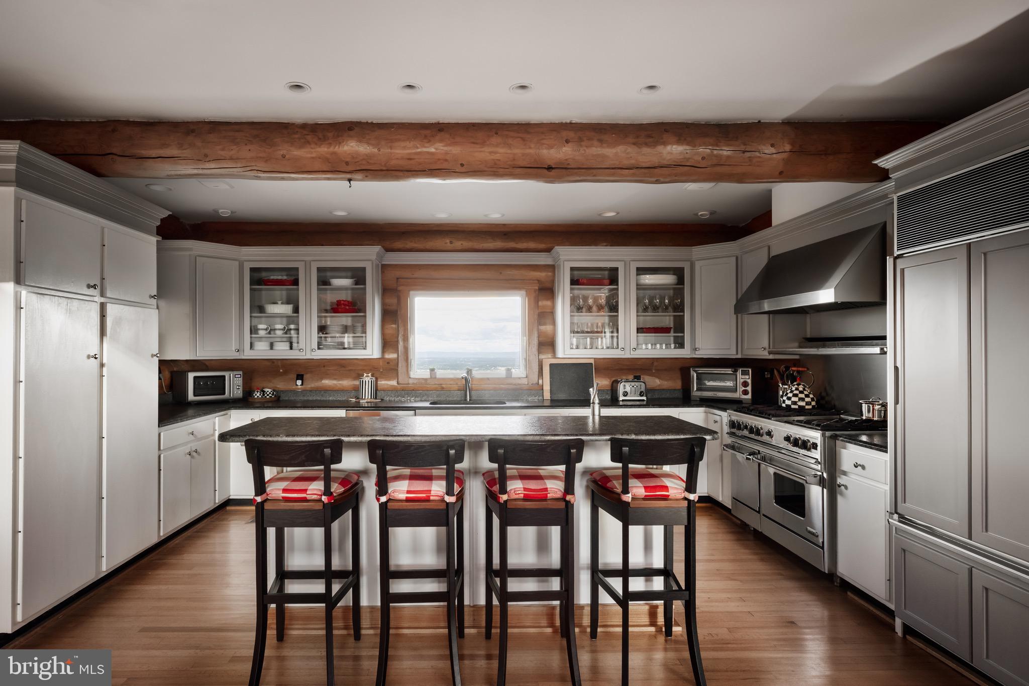 ROUND TOP ESTATES - Residential