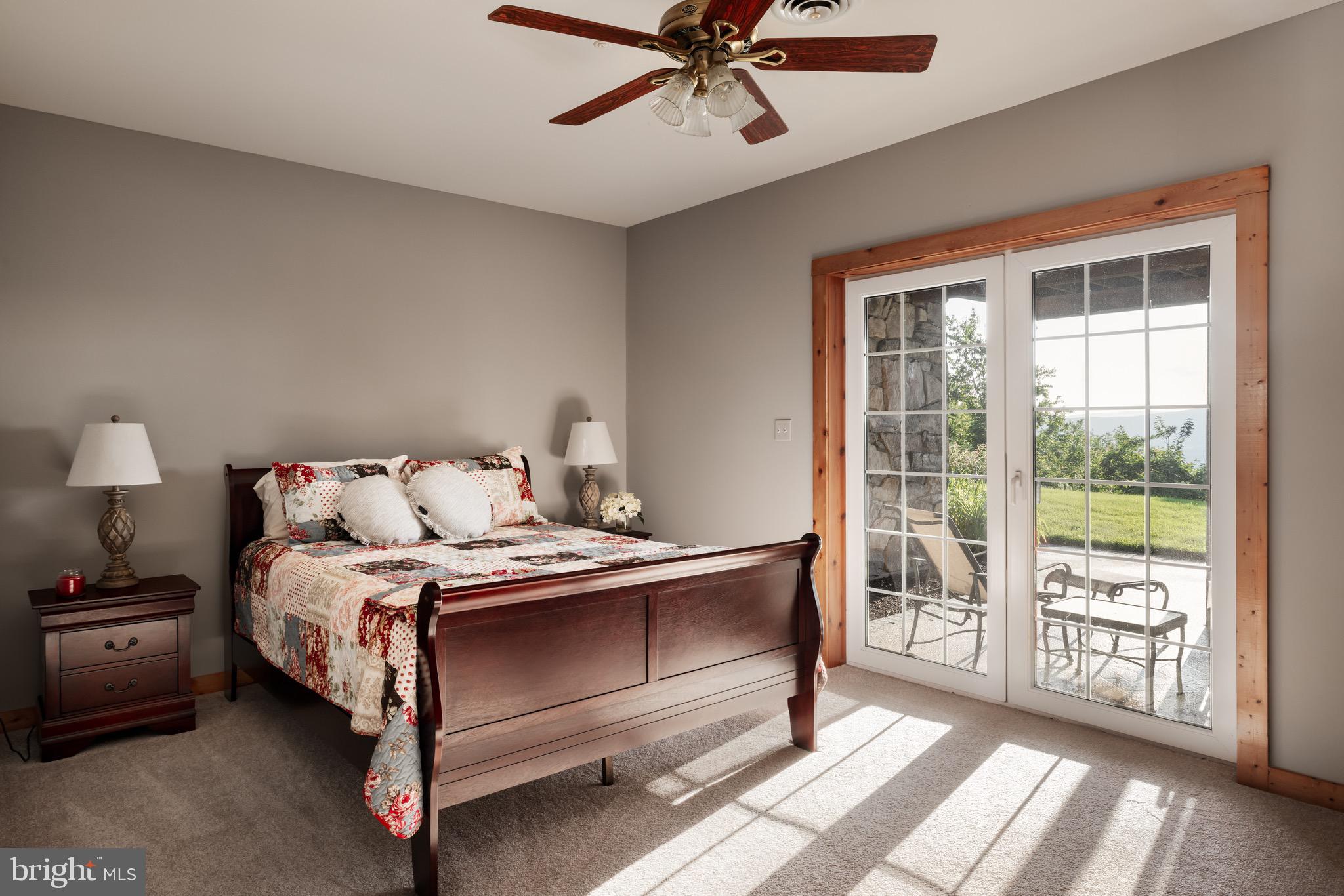 ROUND TOP ESTATES - Residential