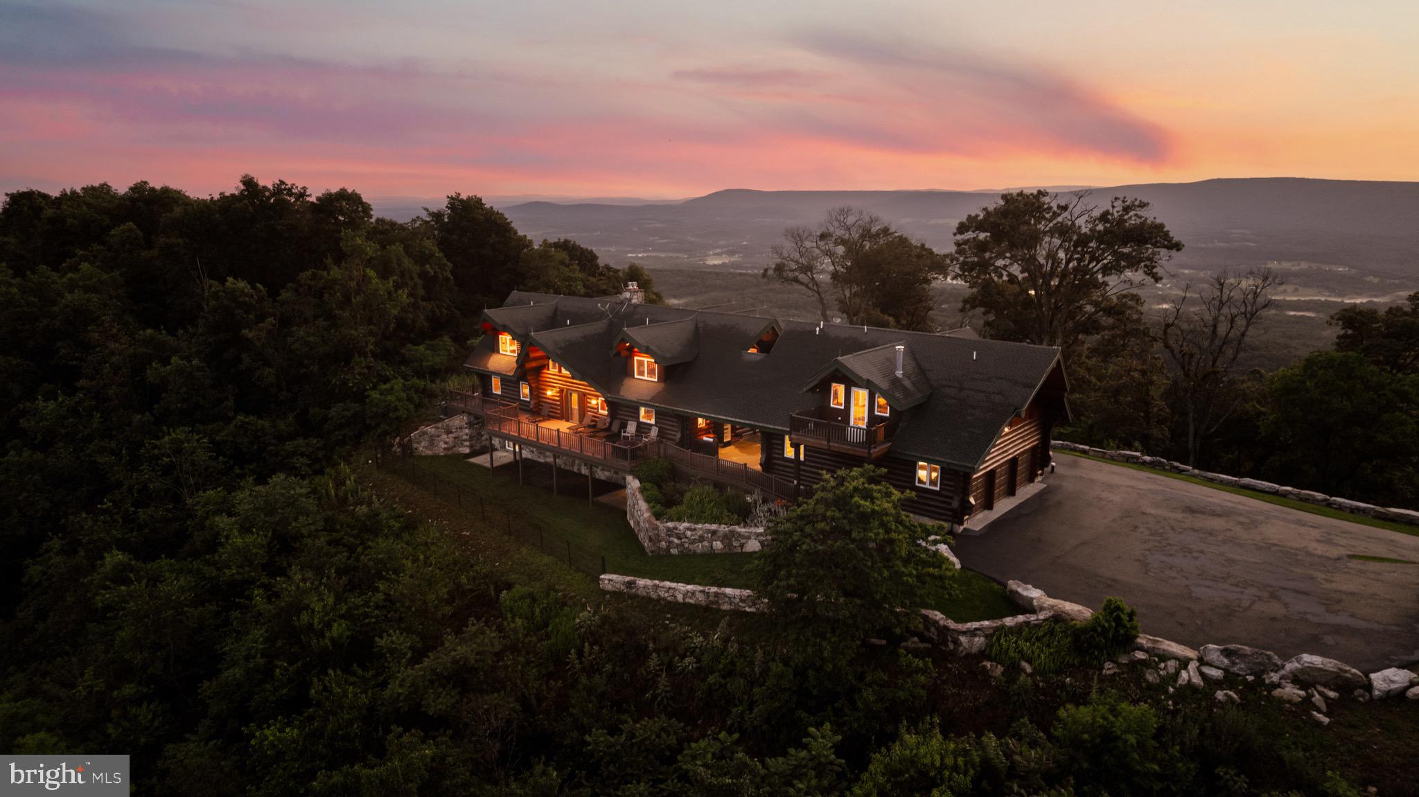 ROUND TOP ESTATES - Residential