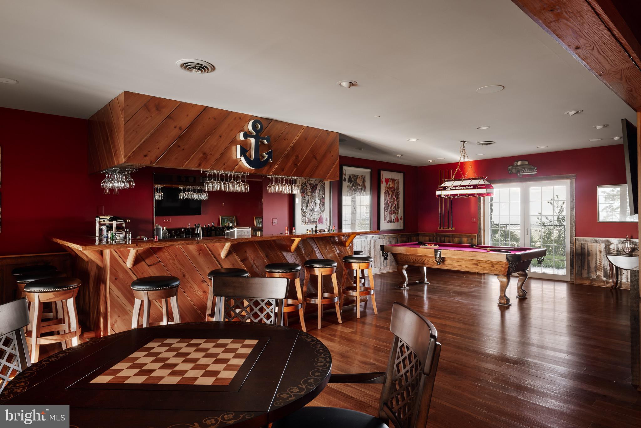 ROUND TOP ESTATES - Residential