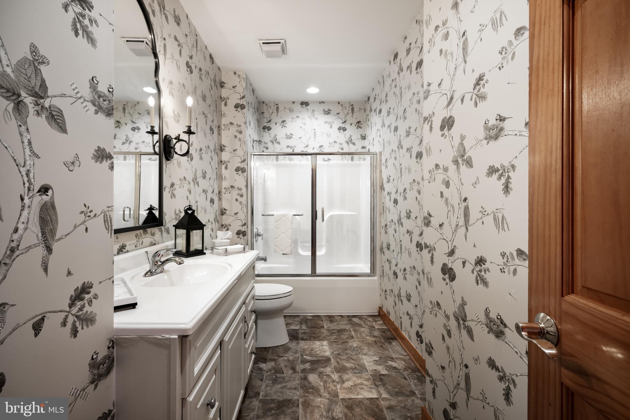 ROUND TOP ESTATES - Residential