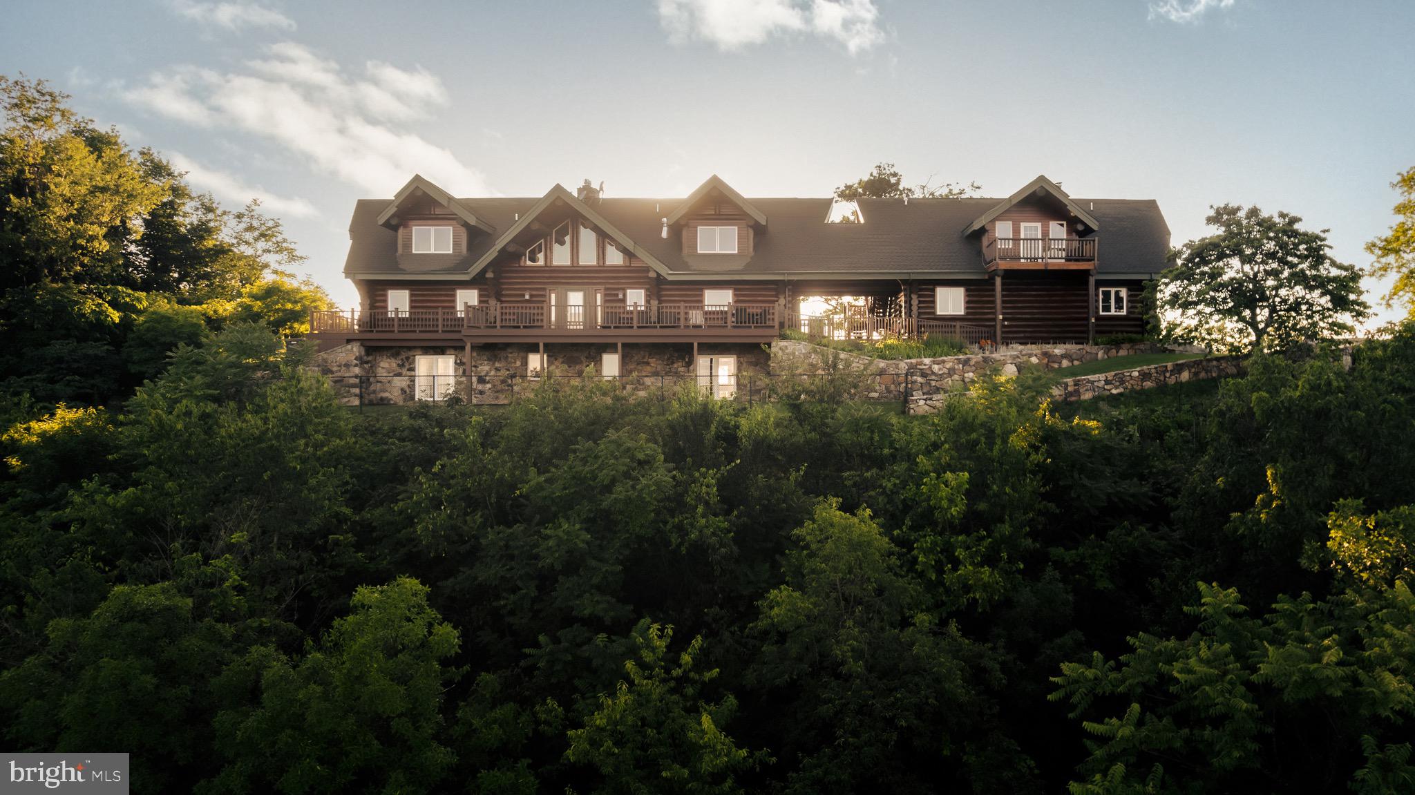 ROUND TOP ESTATES - Residential